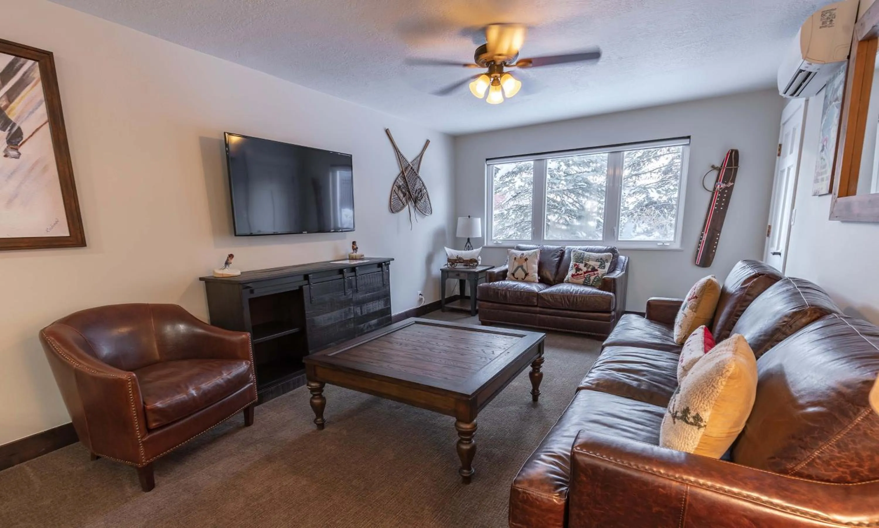 Treasure Mountain Inn