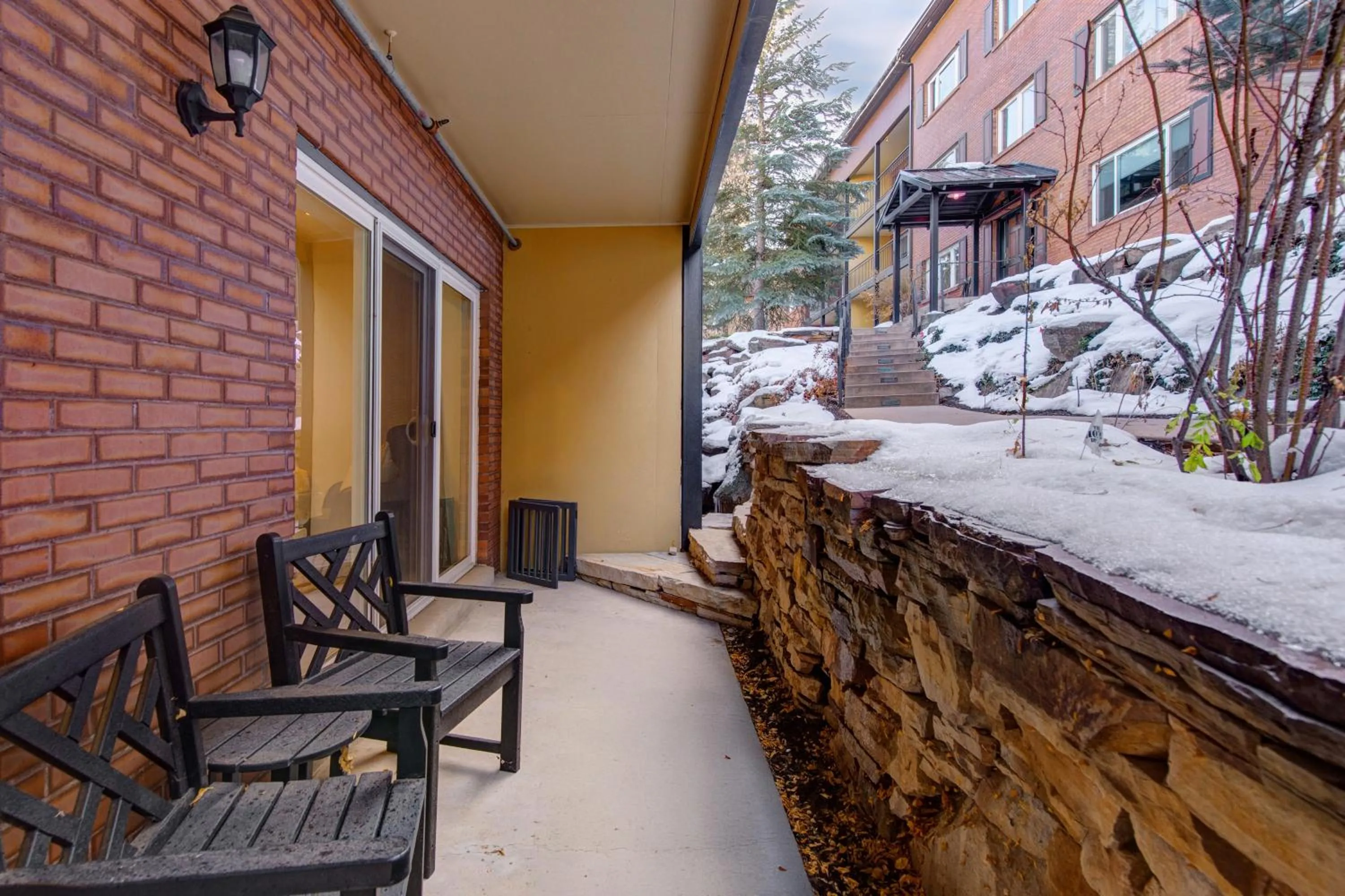 Treasure Mountain Inn