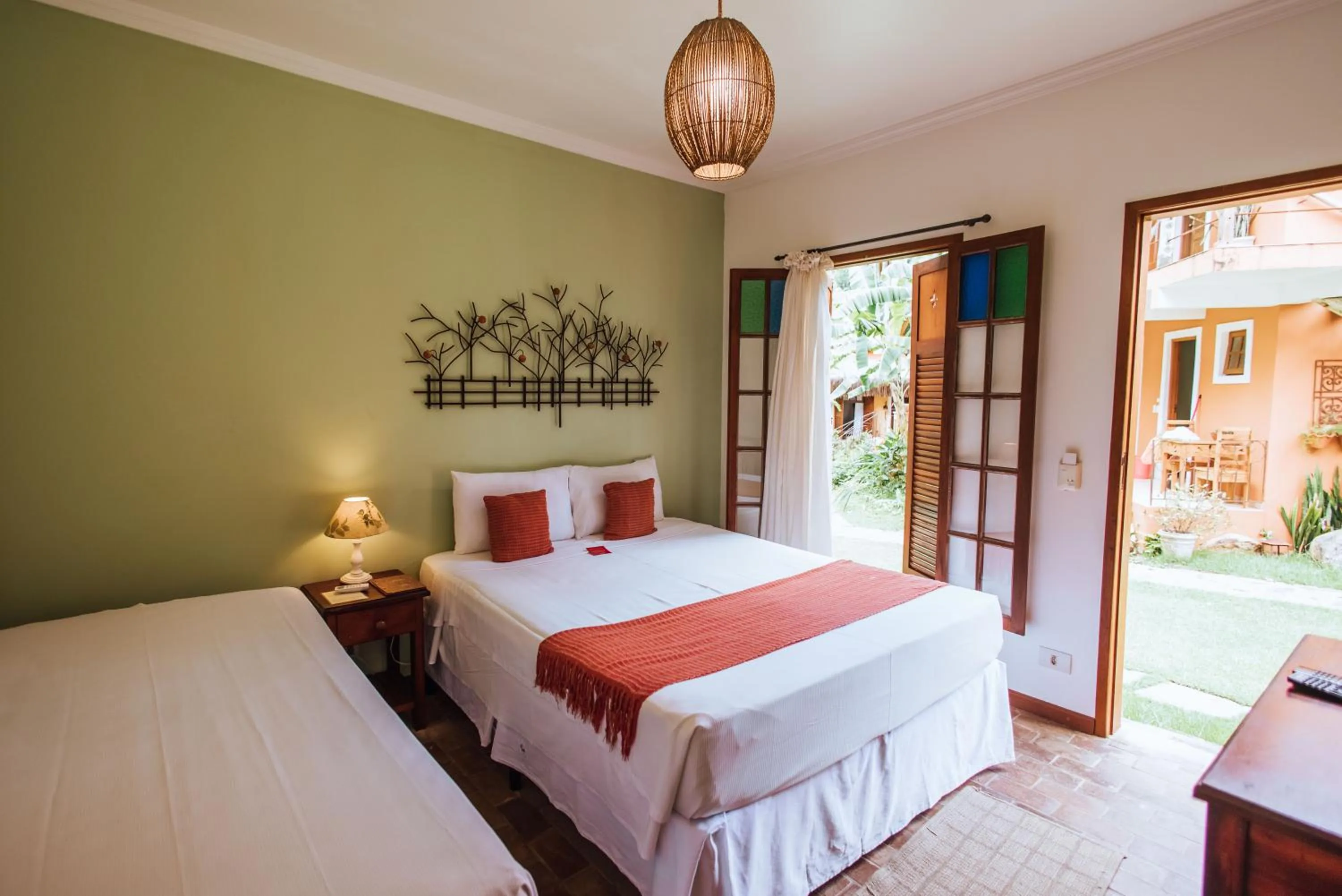 Photo of the whole room, Bed in Pousada Terra Madre