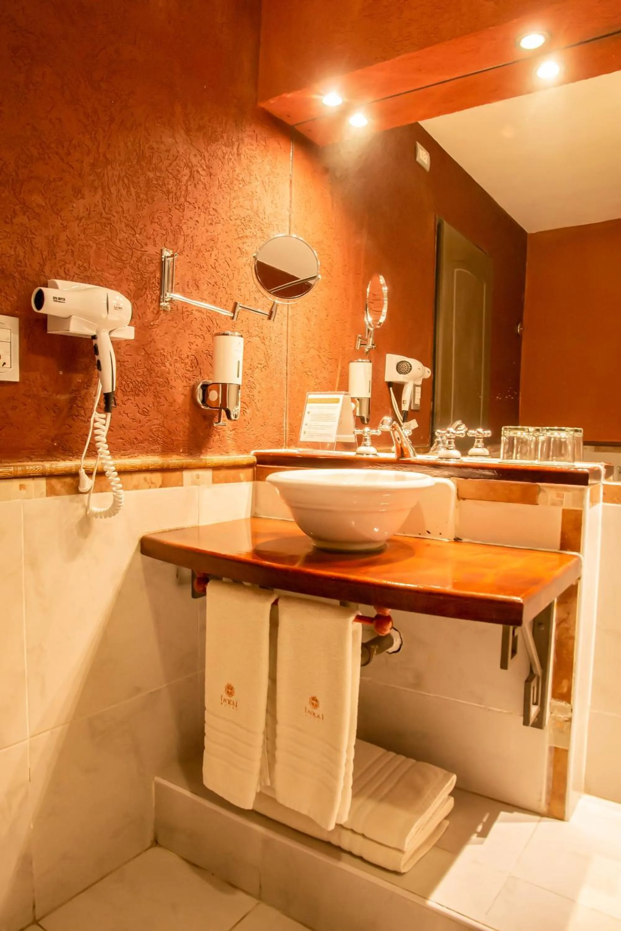 Bathroom in Hotel Inkai