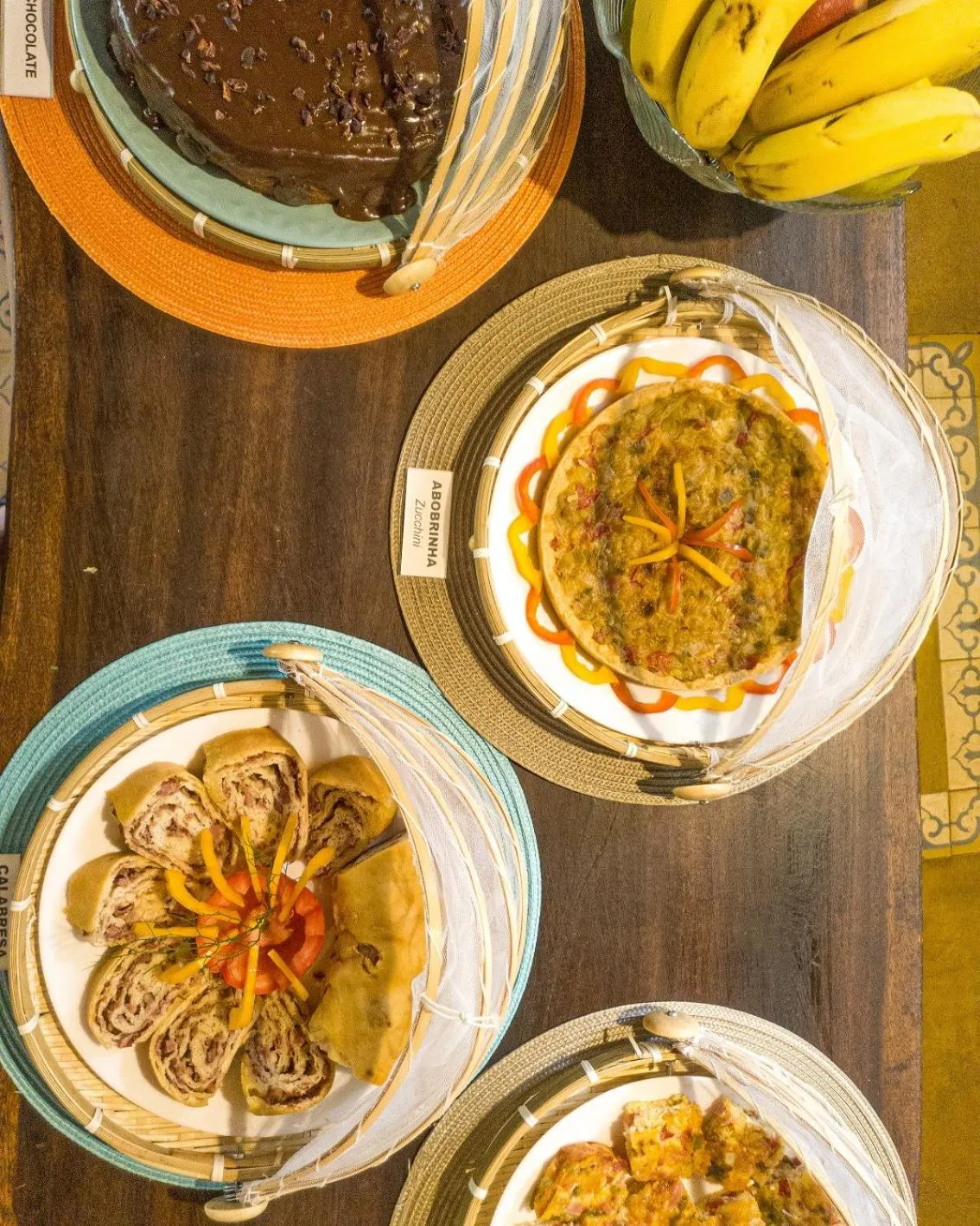 Breakfast in Vila dos Passaros Flats