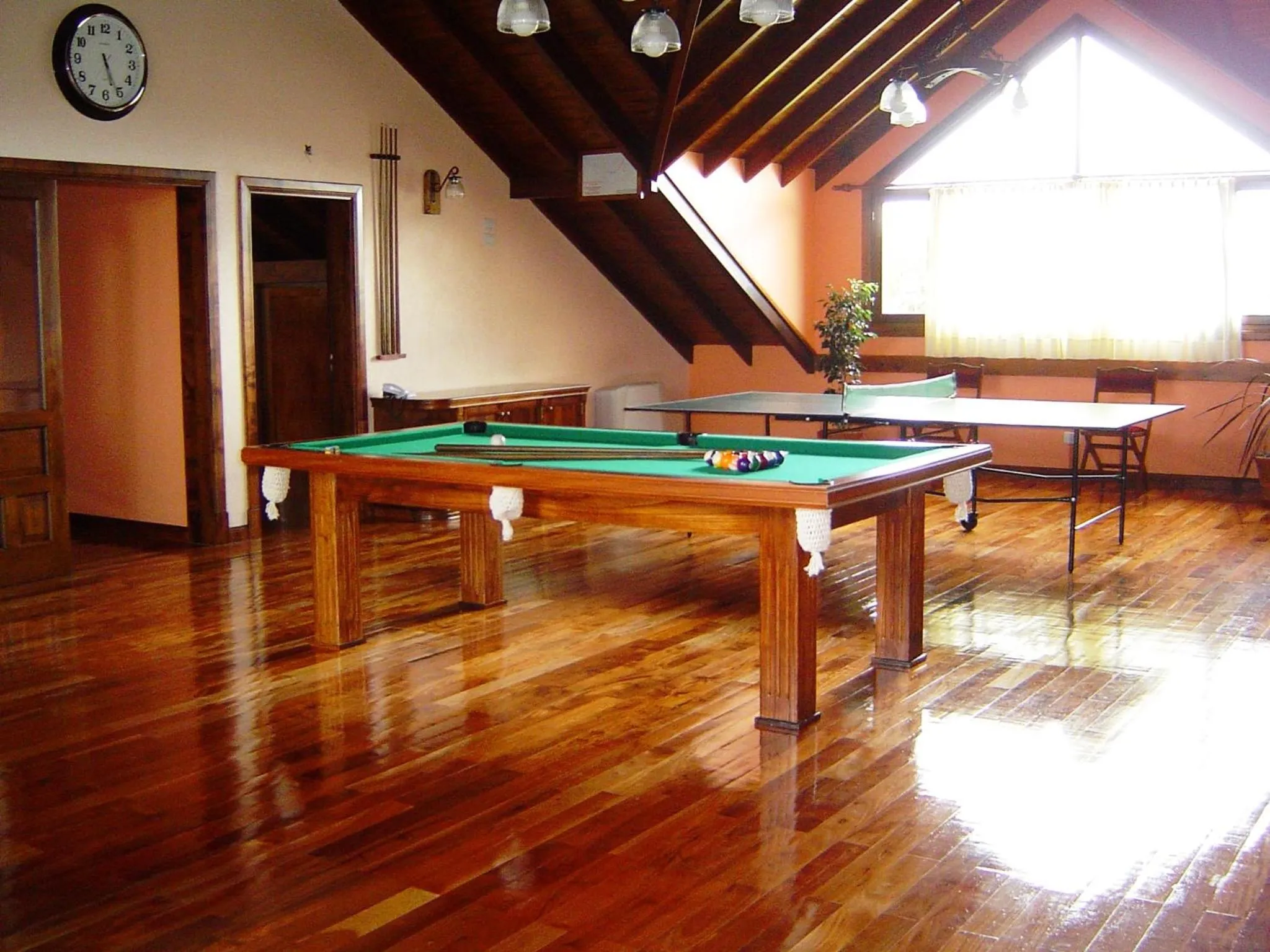 Billiard in Patagonia Queen Hotel Boutique
