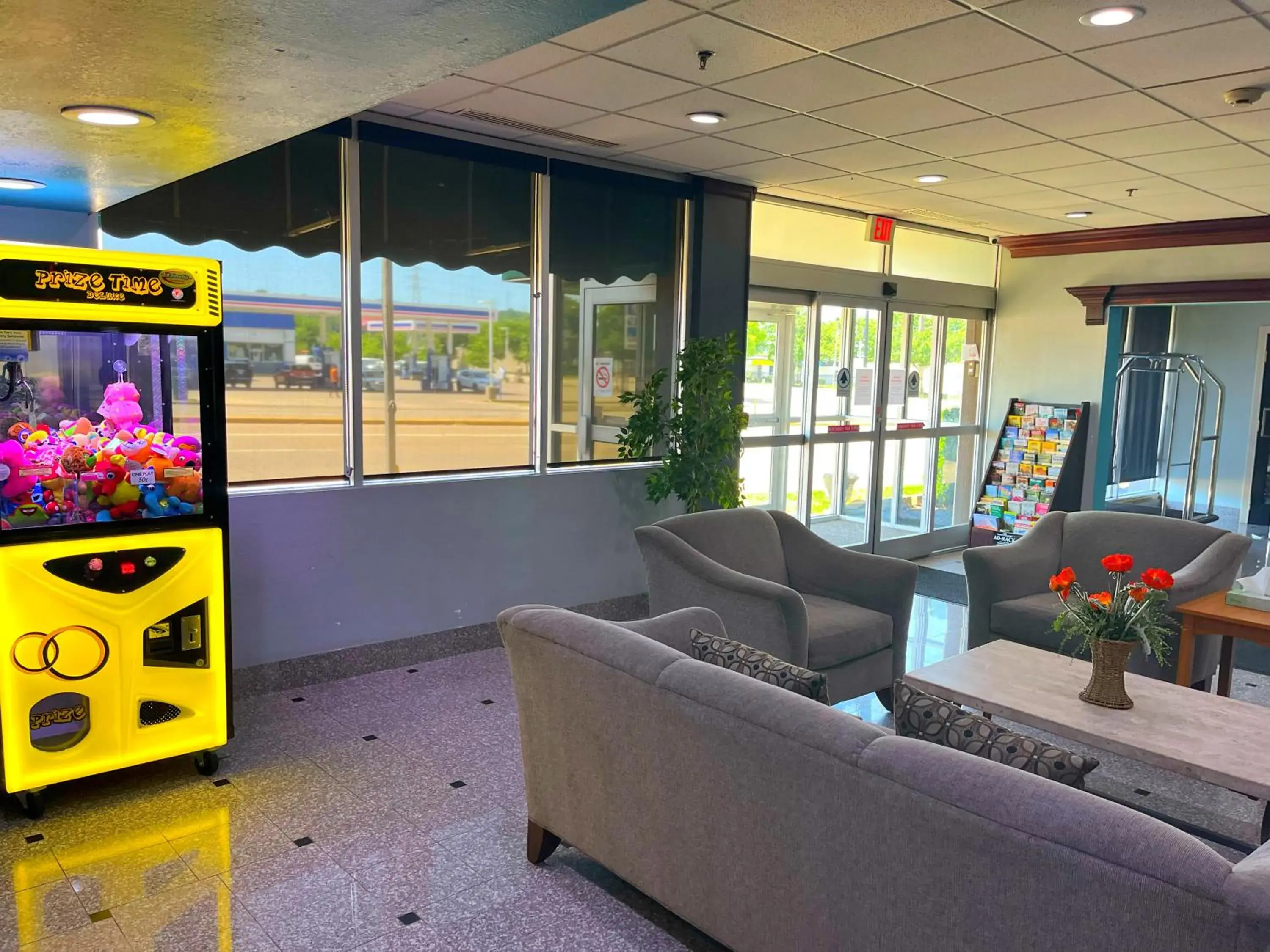 Lobby or reception in Quality Inn & Suites Cincinnati Downtown Area Lobby or reception in Quality Inn & Suites Cincinnati Downtown Area