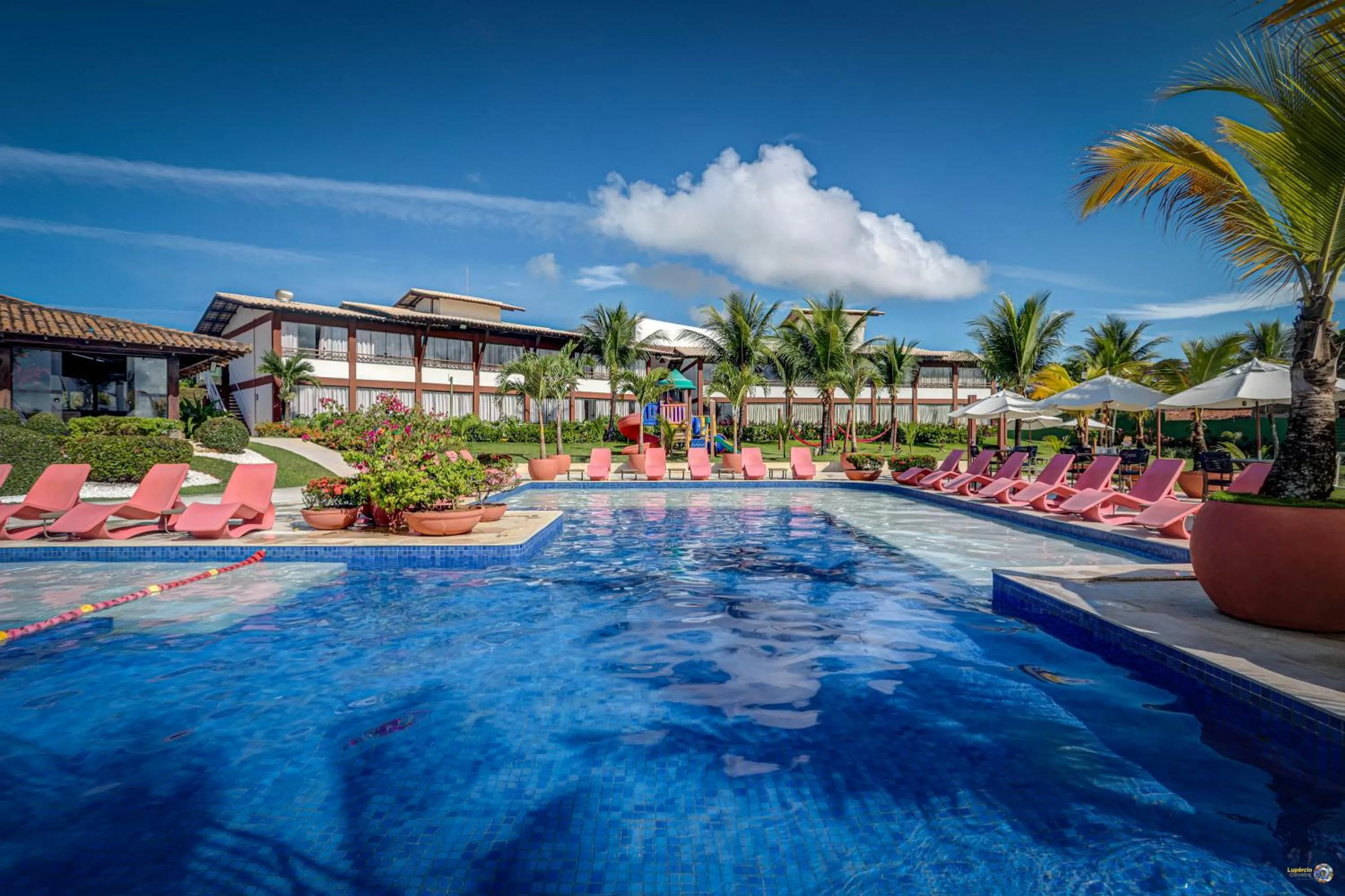 Swimming pool in Hotel Praia do Sol