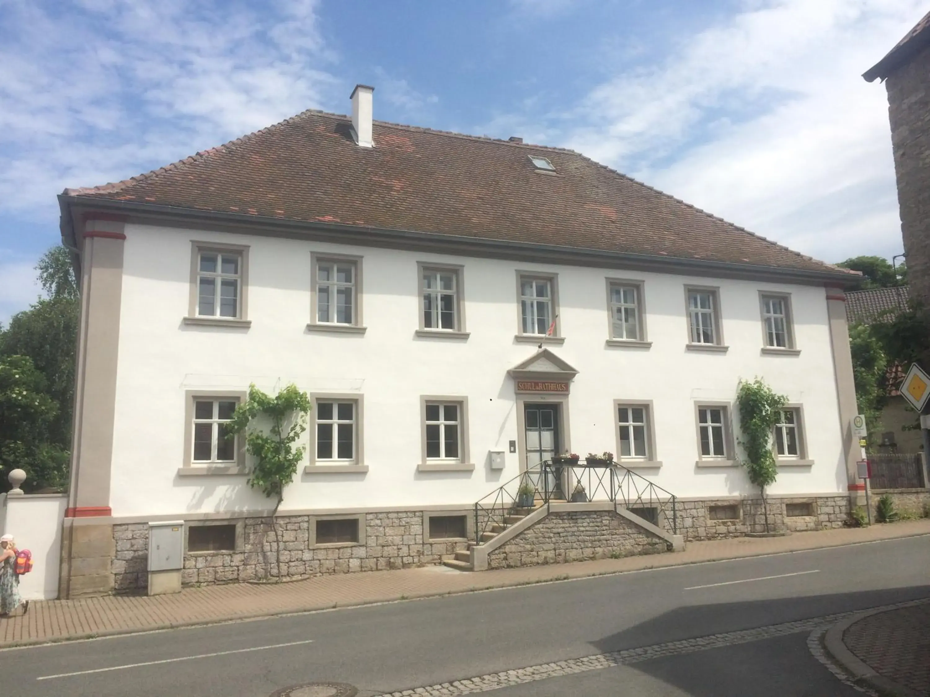 Ferienwohnungen im SCHUL & RATHHAUS Obervolkach Ferienwohnungen im SCHUL & RATHHAUS Obervolkach