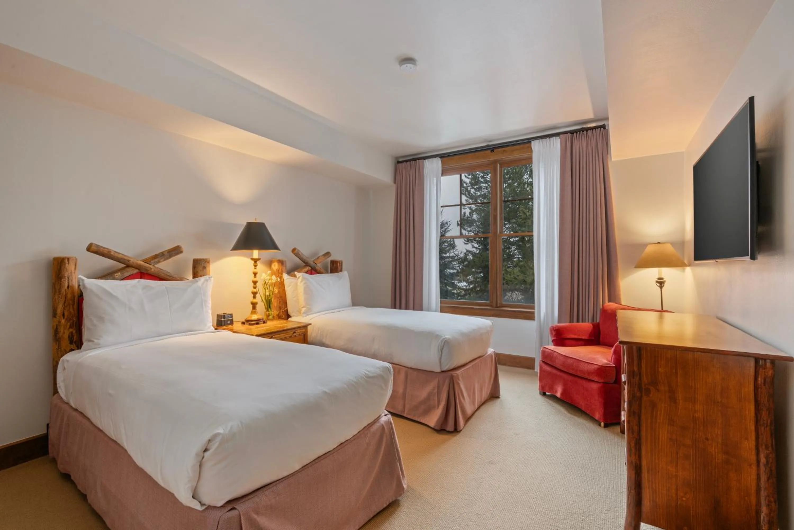 Bedroom, Bed in Teton Club