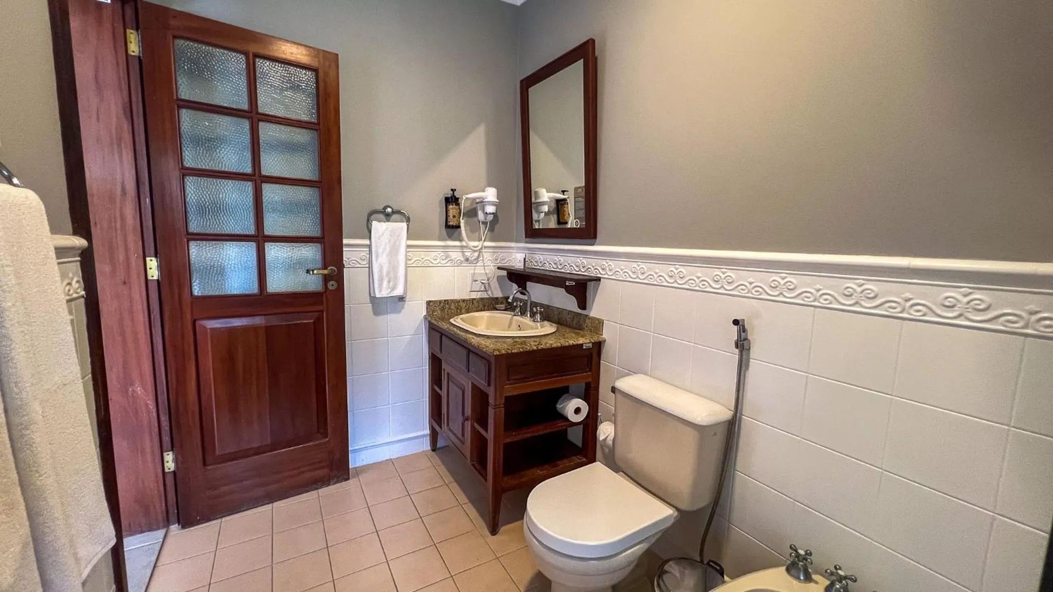 Bathroom in Vila Angatu Eco Resort & SPA