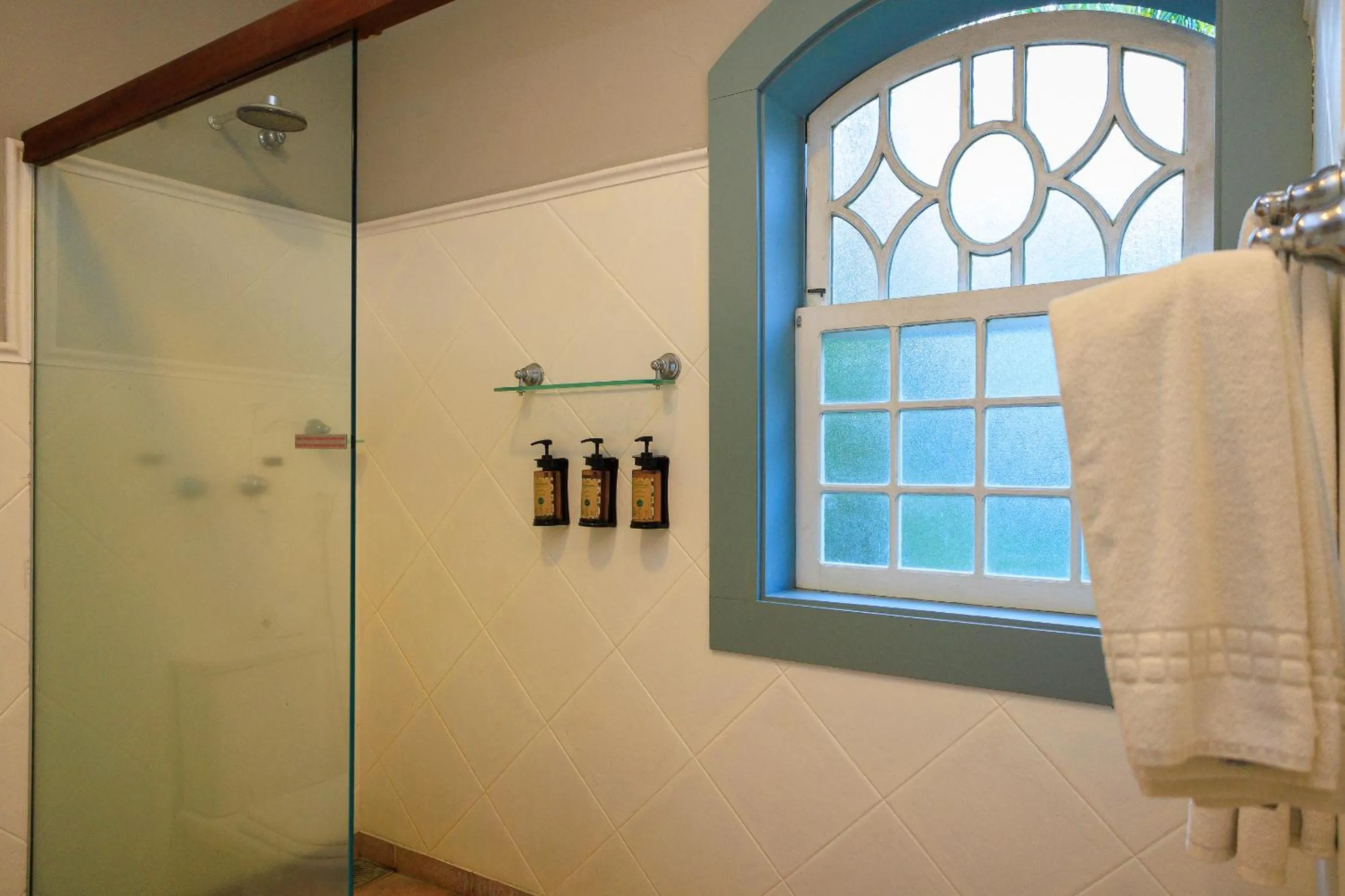 Shower in Vila Angatu Eco Resort & SPA