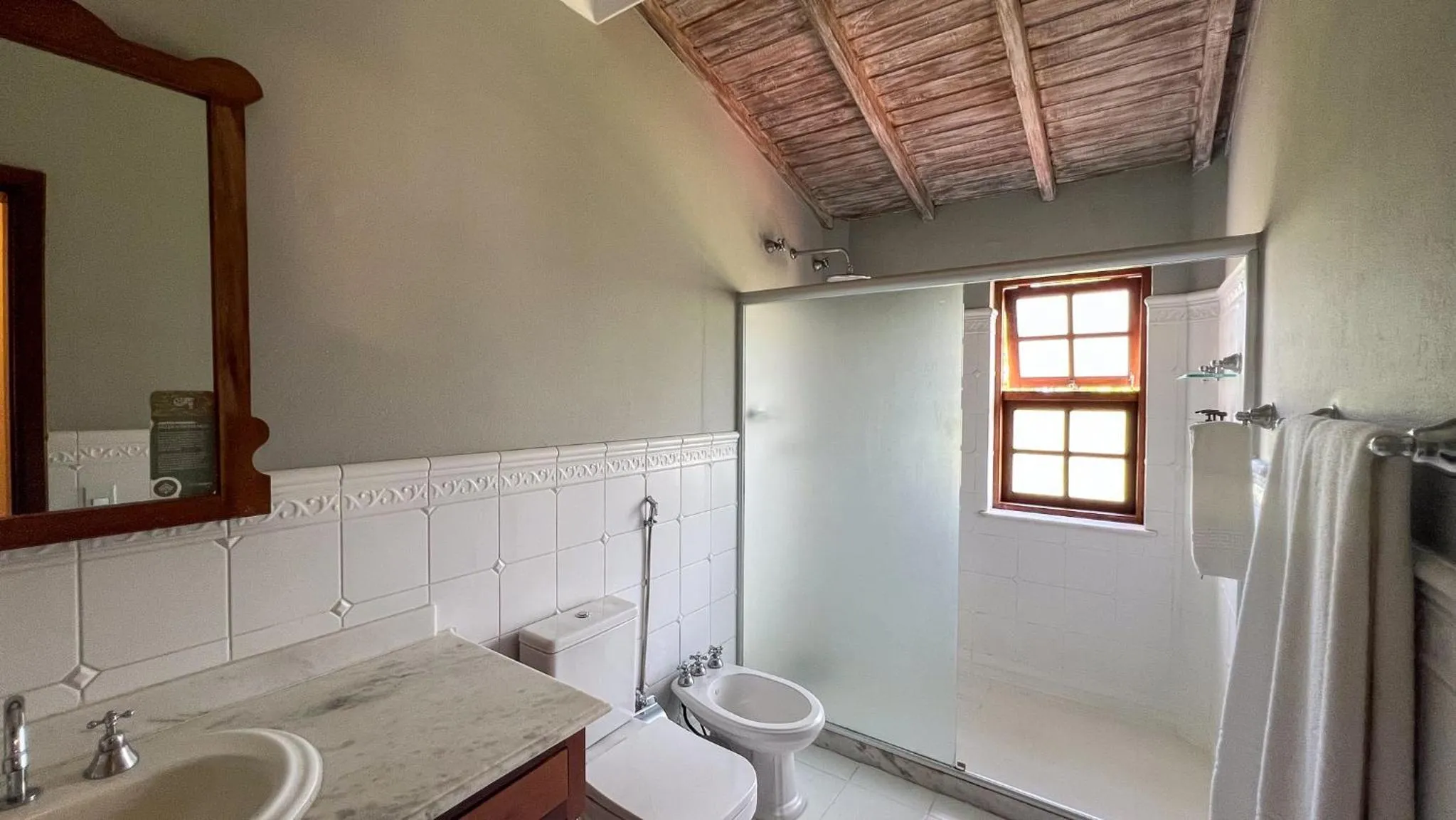 Shower in Vila Angatu Eco Resort & SPA