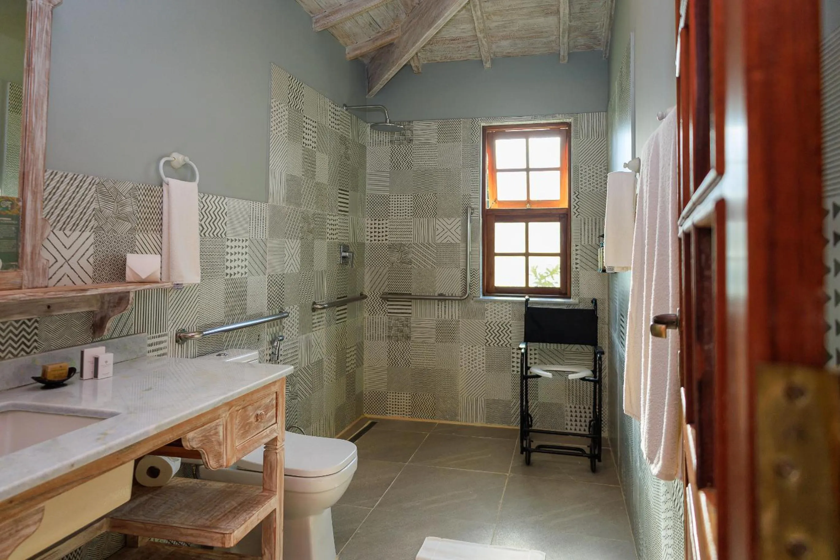 Bathroom in Vila Angatu Eco Resort & SPA