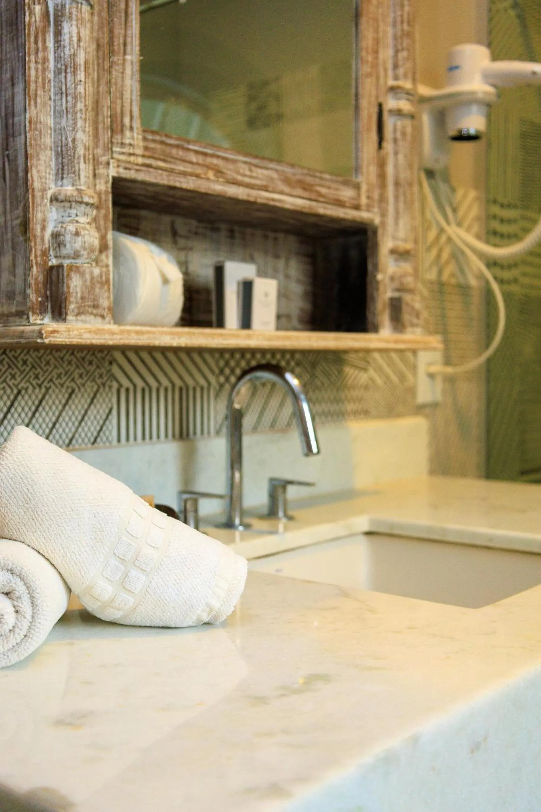 Bathroom in Vila Angatu Eco Resort & SPA