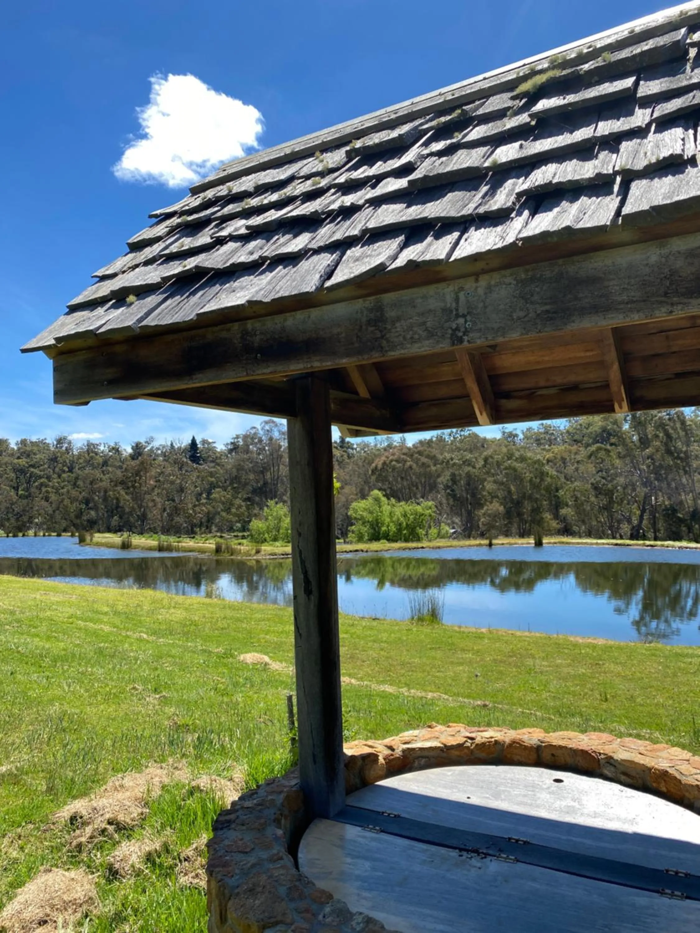 Natural landscape in Clover Cottage Country Retreat
