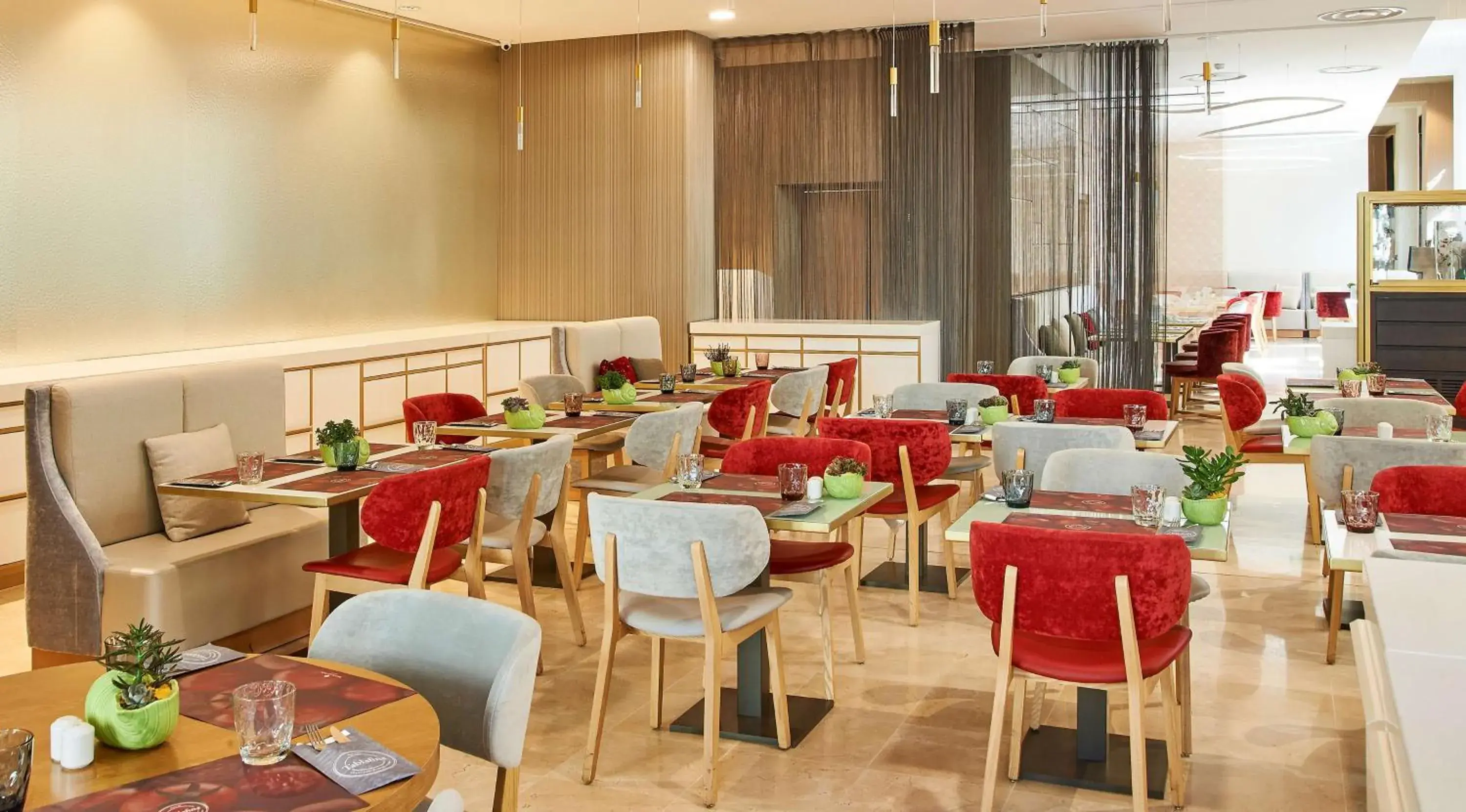 Restaurant/places to eat in NH Collection Marseille Restaurant/places to eat in NH Collection Marseille