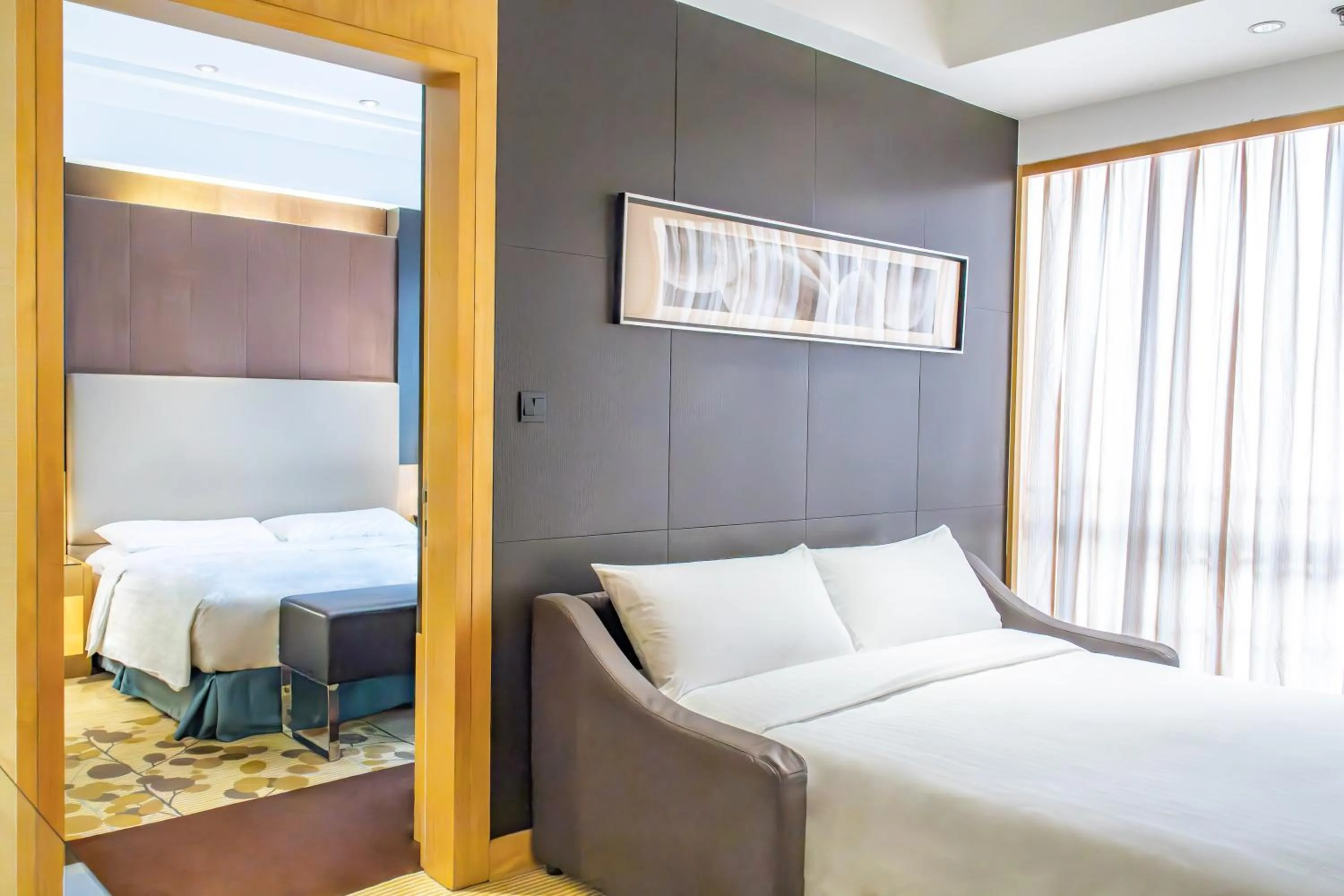 Bedroom, Bed in Courtyard by Marriott Shanghai Central