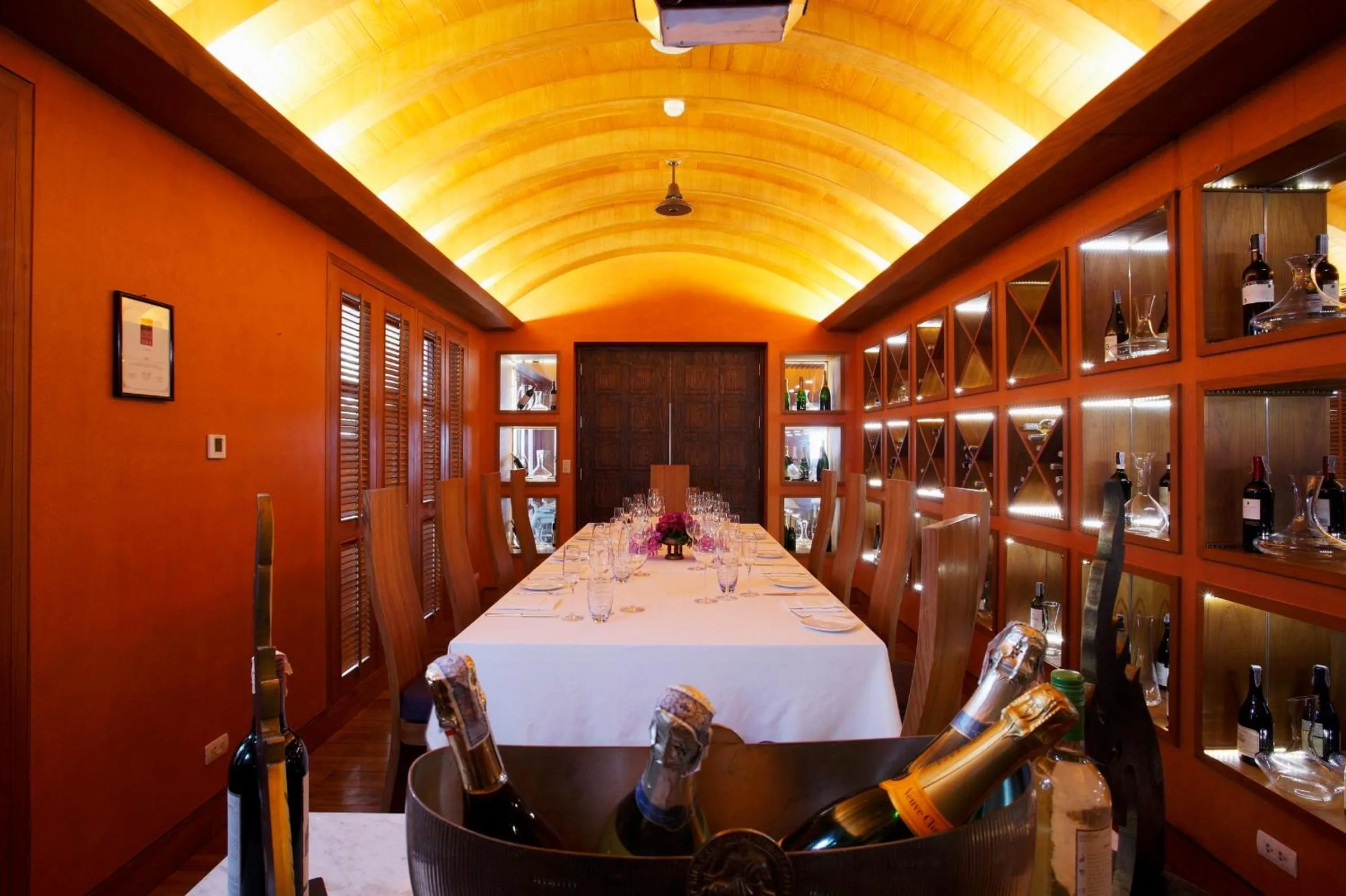 Restaurant/places to eat in Centara Grand Beach Resort Phuket