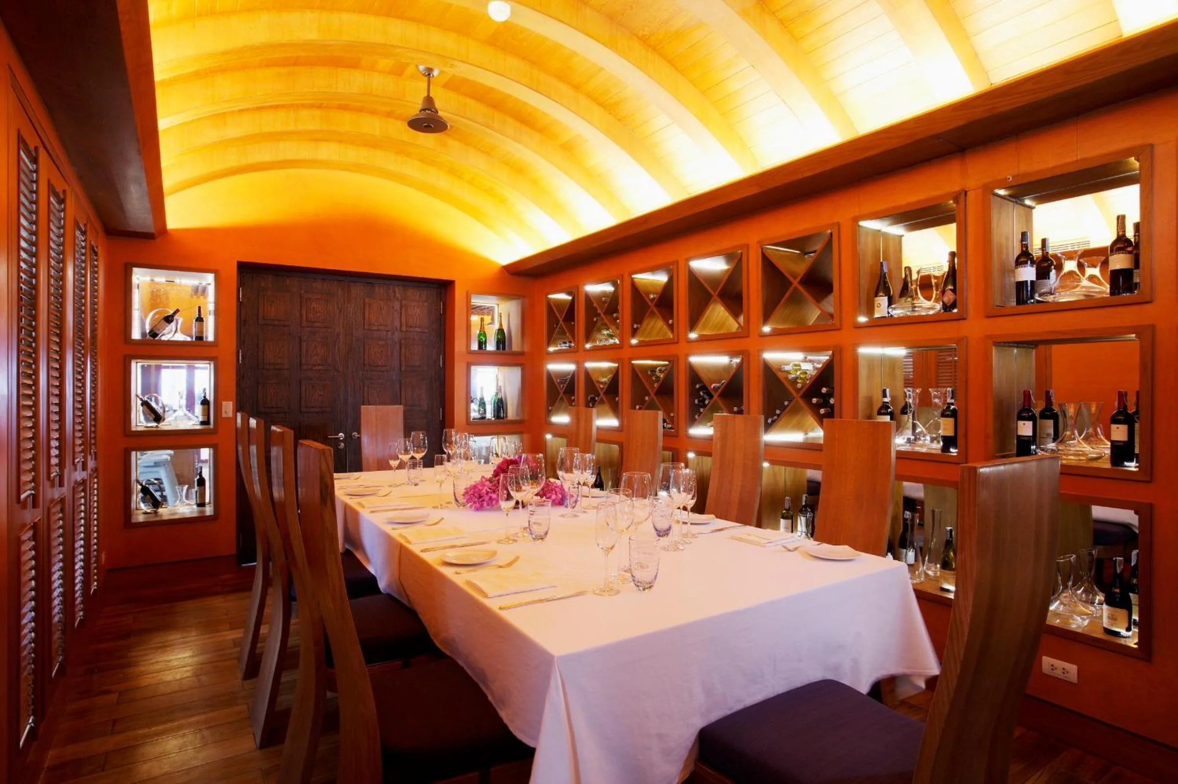 Restaurant/places to eat in Centara Grand Beach Resort Phuket