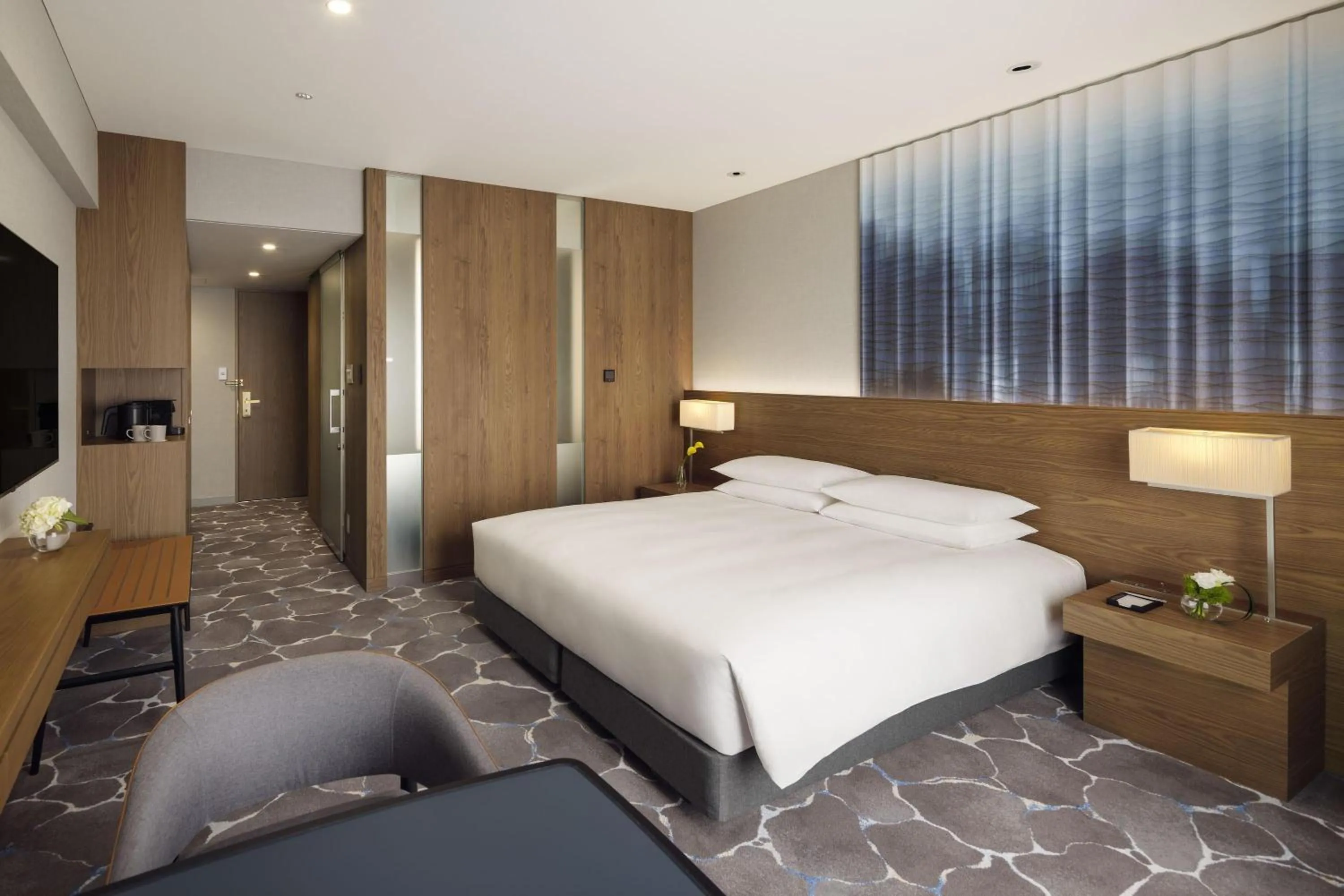 Bedroom, Bed in Hyatt Regency Tokyo