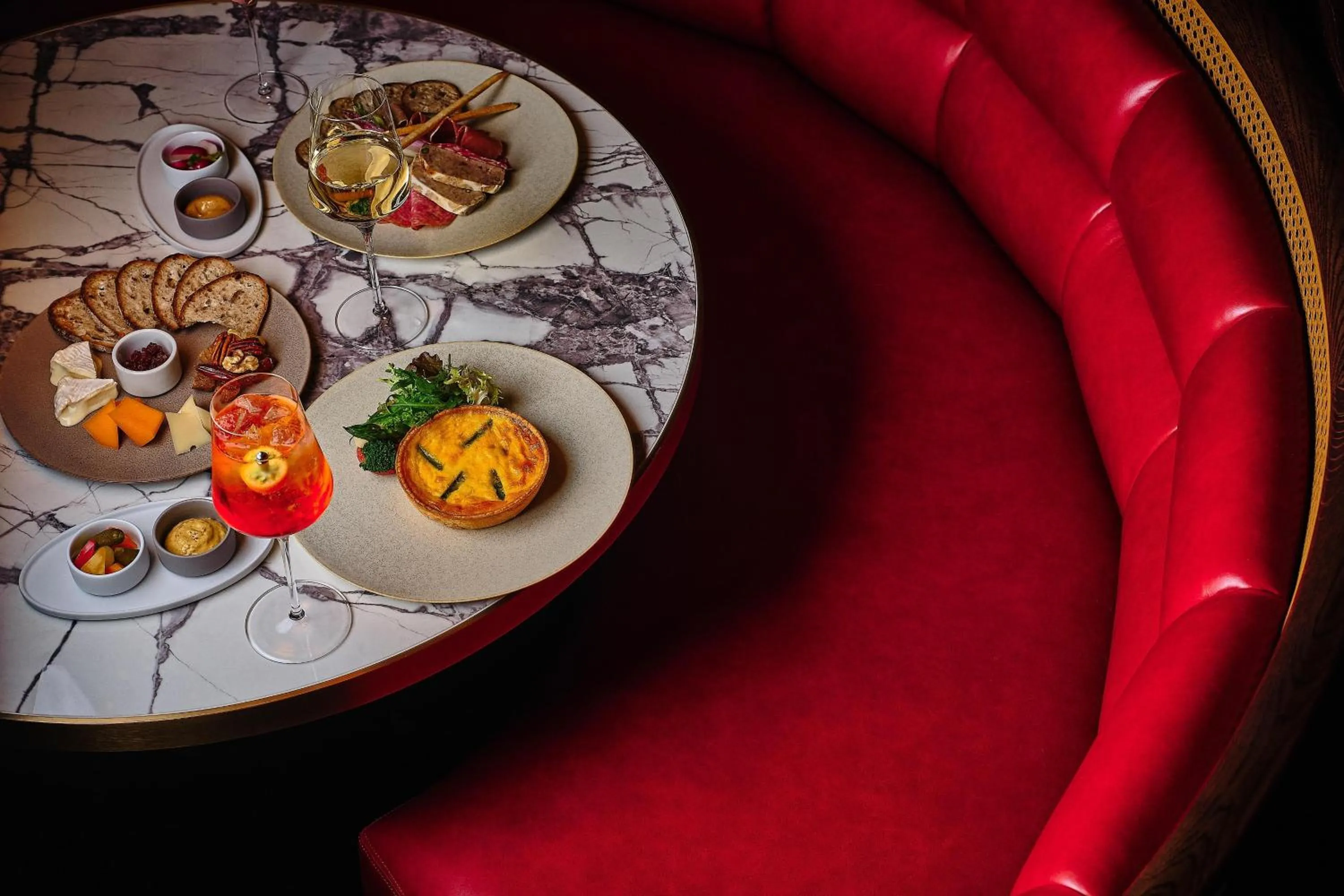 Restaurant/places to eat in Hyatt Regency Tokyo