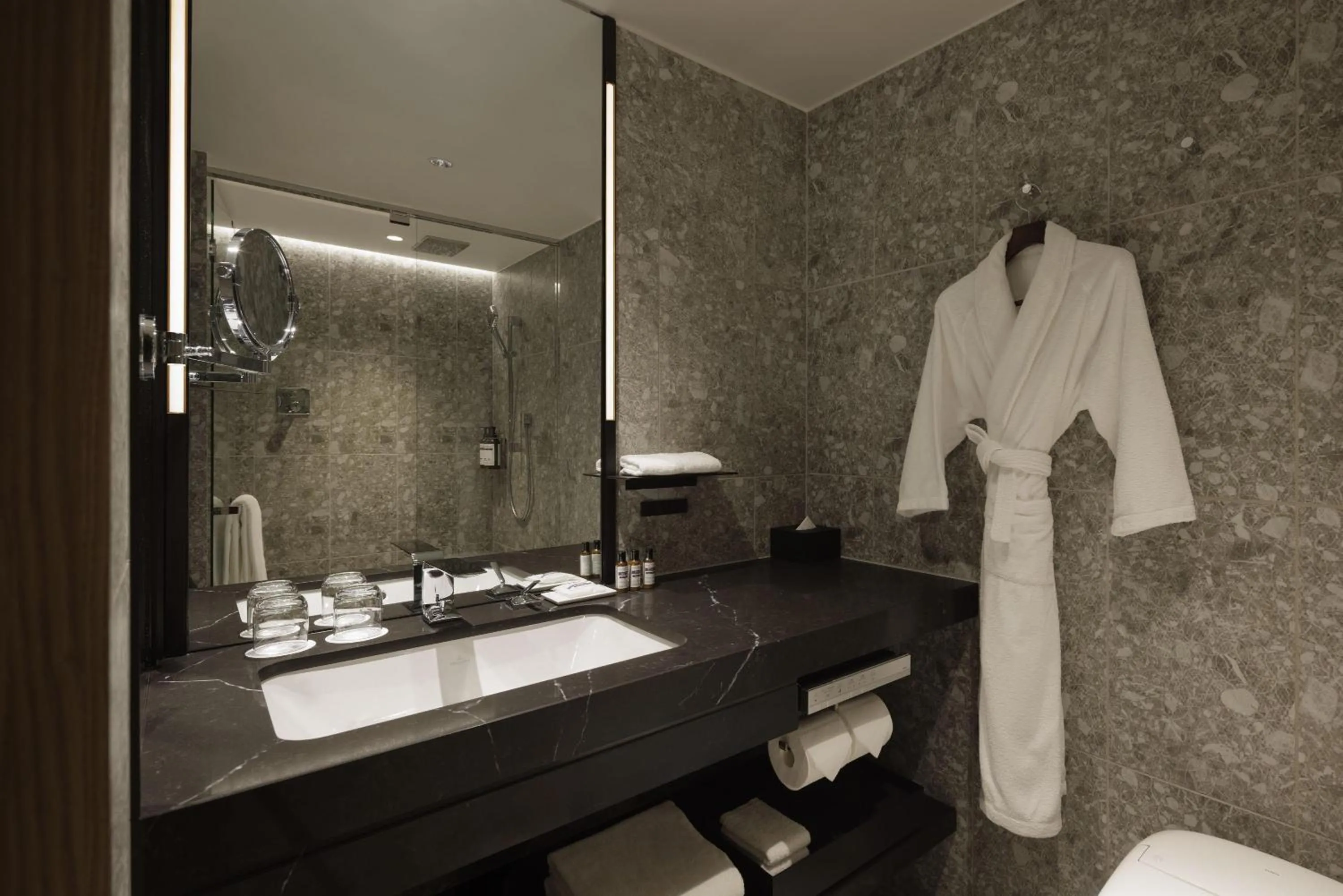 Bathroom in Hyatt Regency Tokyo