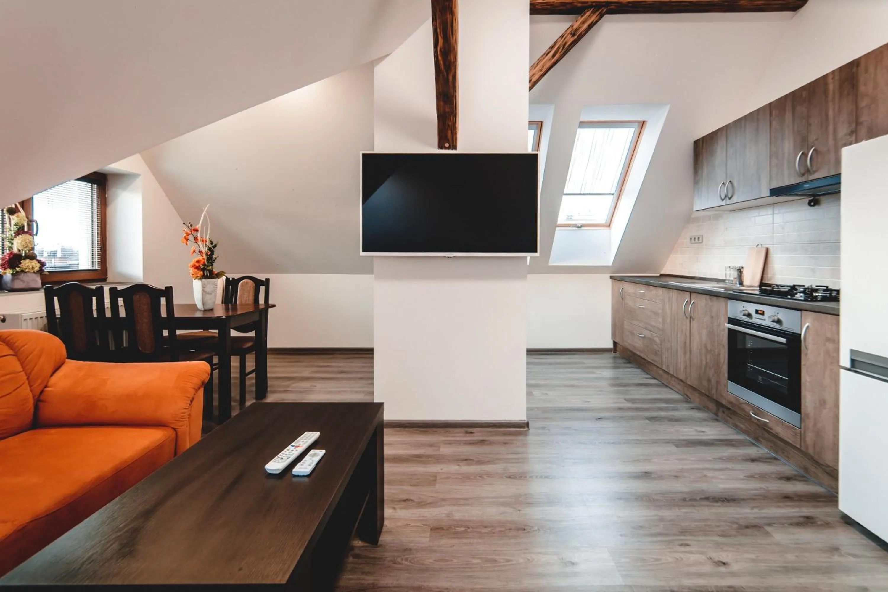 Communal lounge/ TV room in Villa u Arény