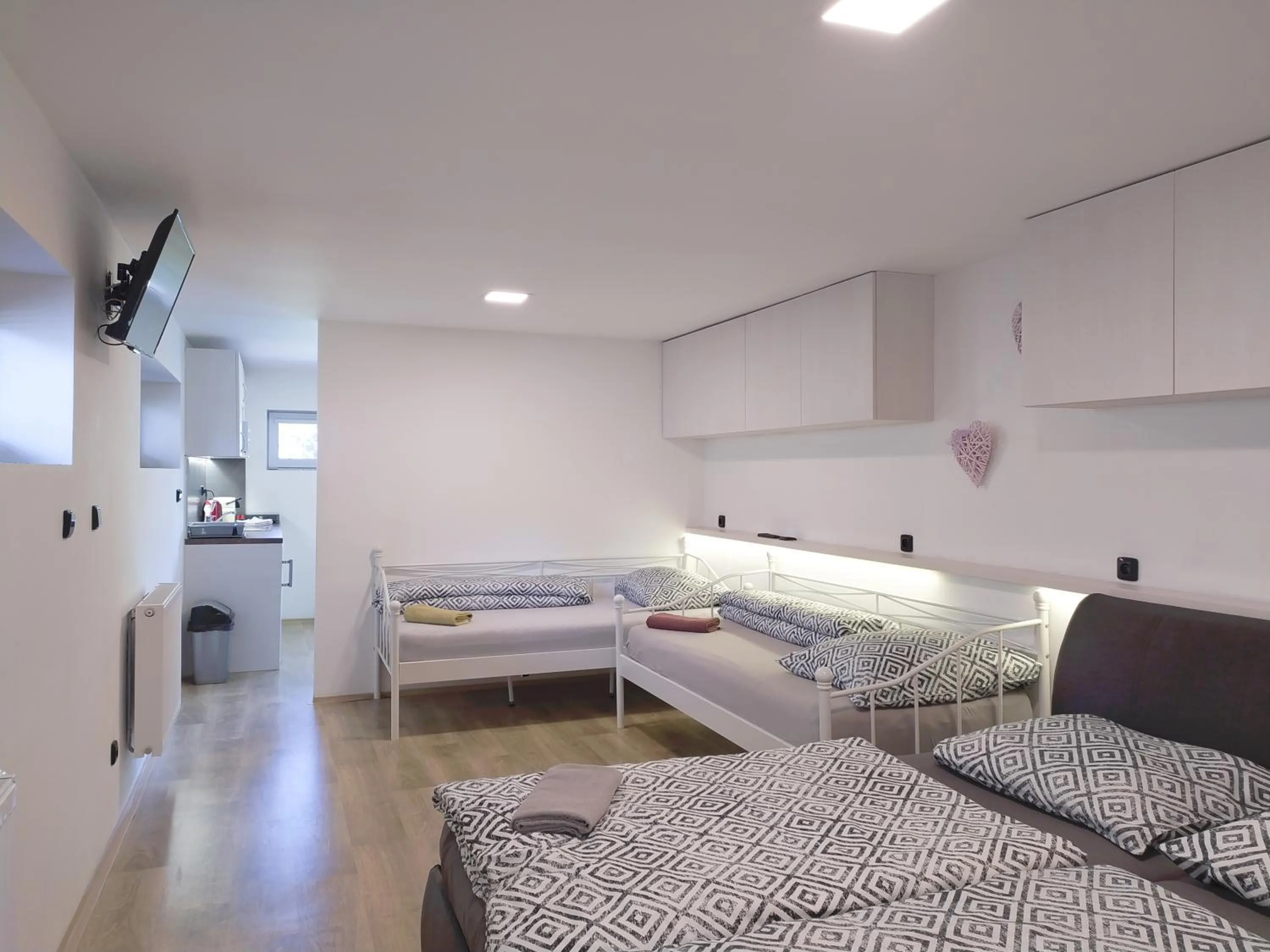 TV and multimedia, Bed in Villa u Arény