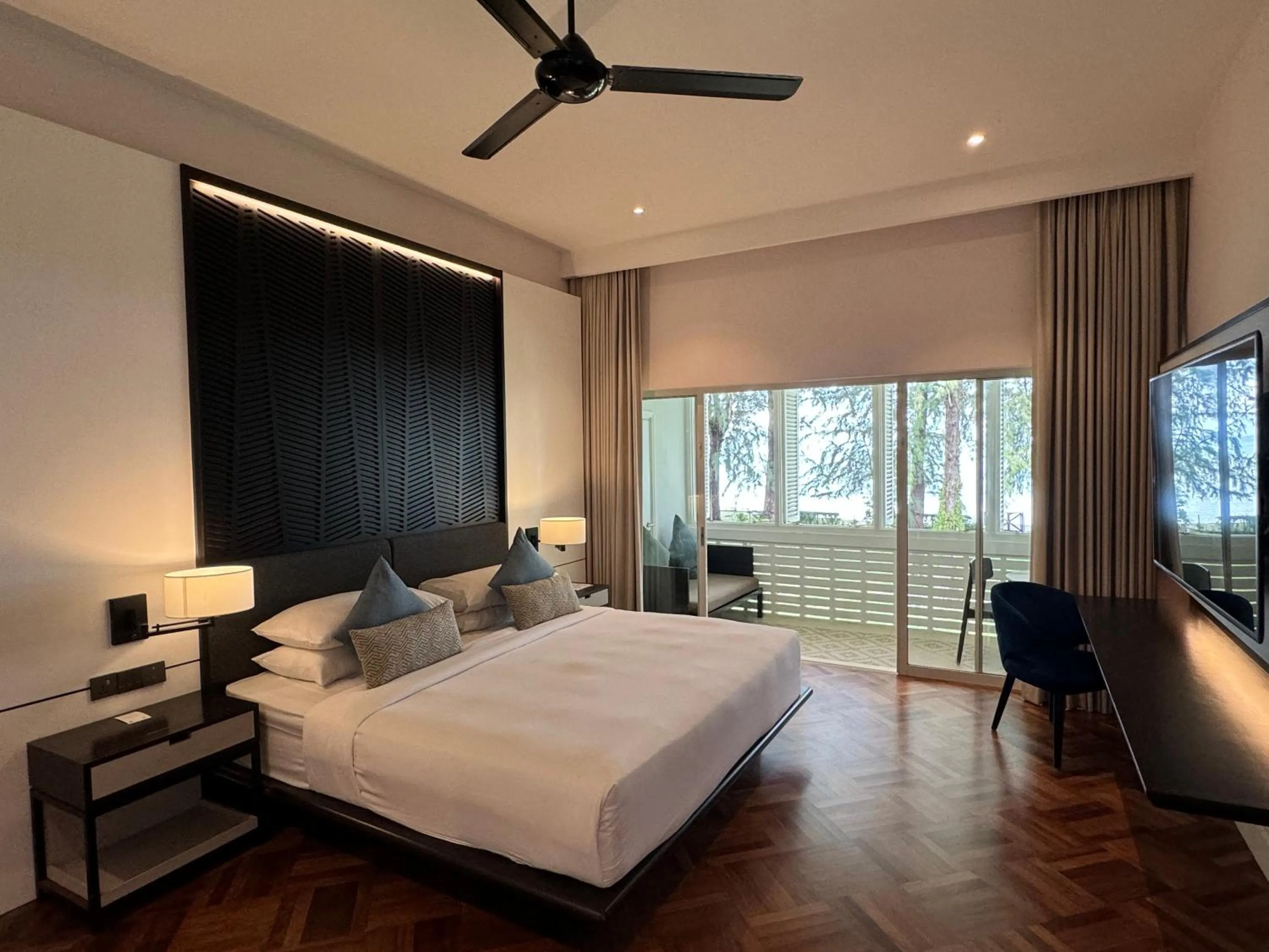 Bed in Lone Pine, Penang, a Tribute Portfolio Resort
