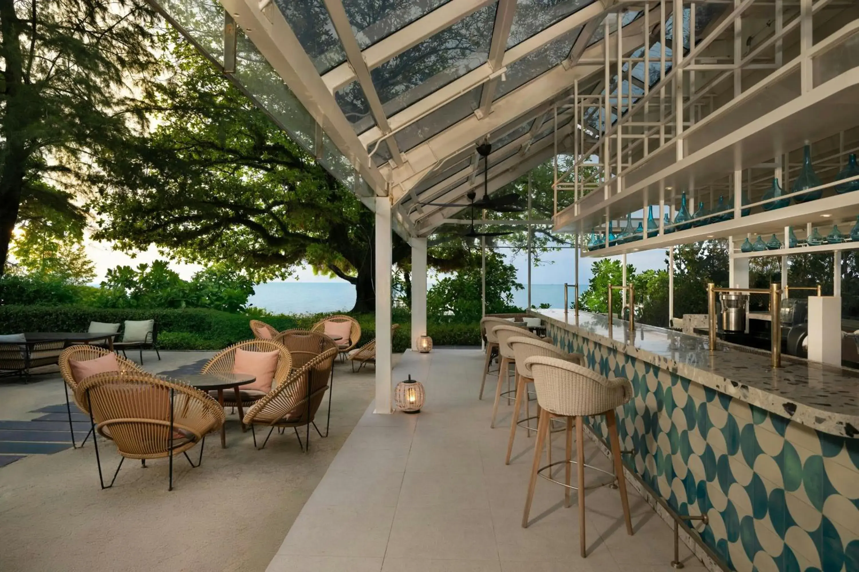 Lounge or bar in Lone Pine, Penang, a Tribute Portfolio Resort Lounge or bar in Lone Pine, Penang, a Tribute Portfolio Resort