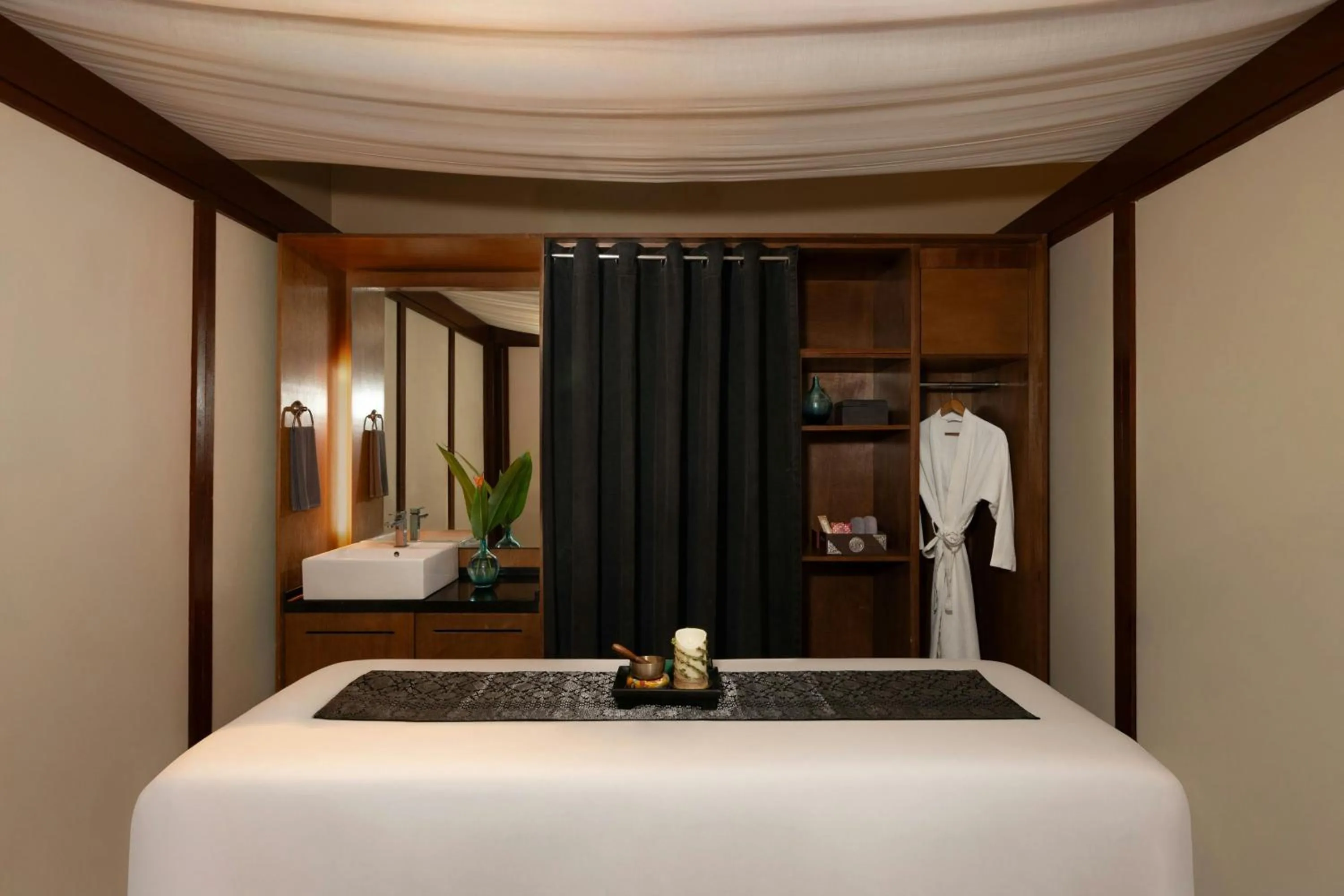 Spa and wellness centre/facilities in Lone Pine, Penang, a Tribute Portfolio Resort