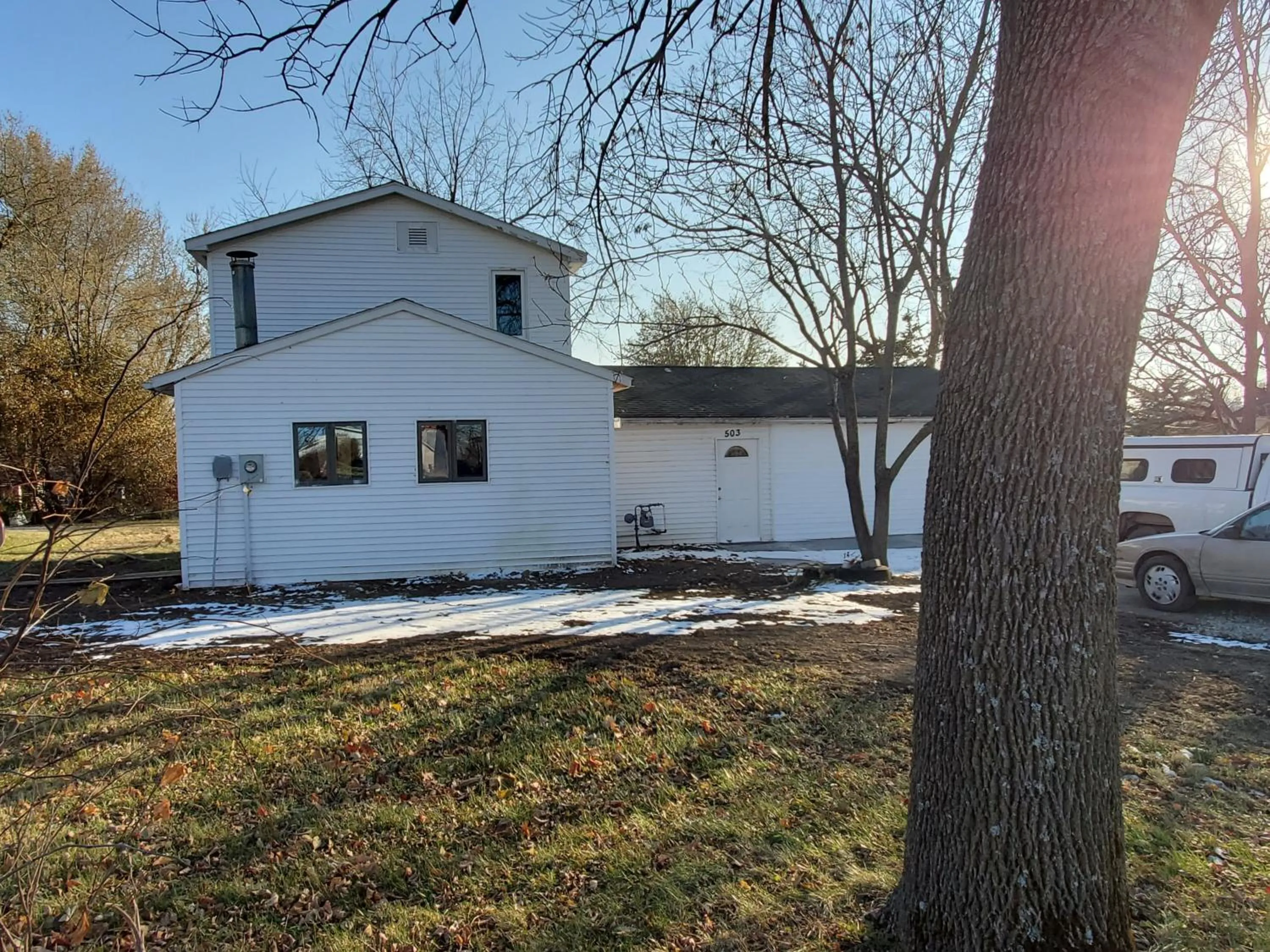 Property building in Little River Inn Motel