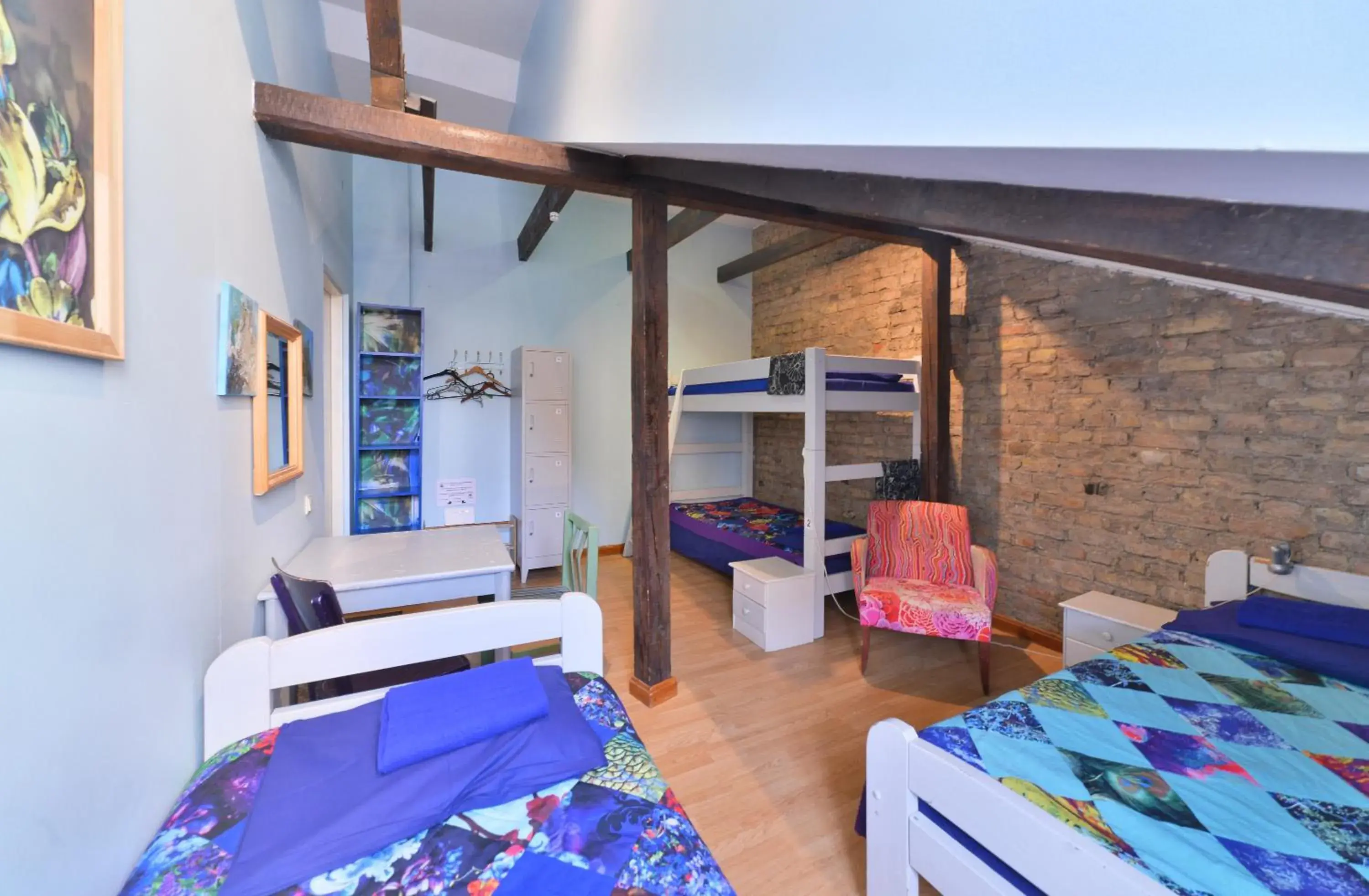 Bed in 4-Bed Mixed Dormitory Room in Central Hostel Bed in 4-Bed Mixed Dormitory Room in Central Hostel