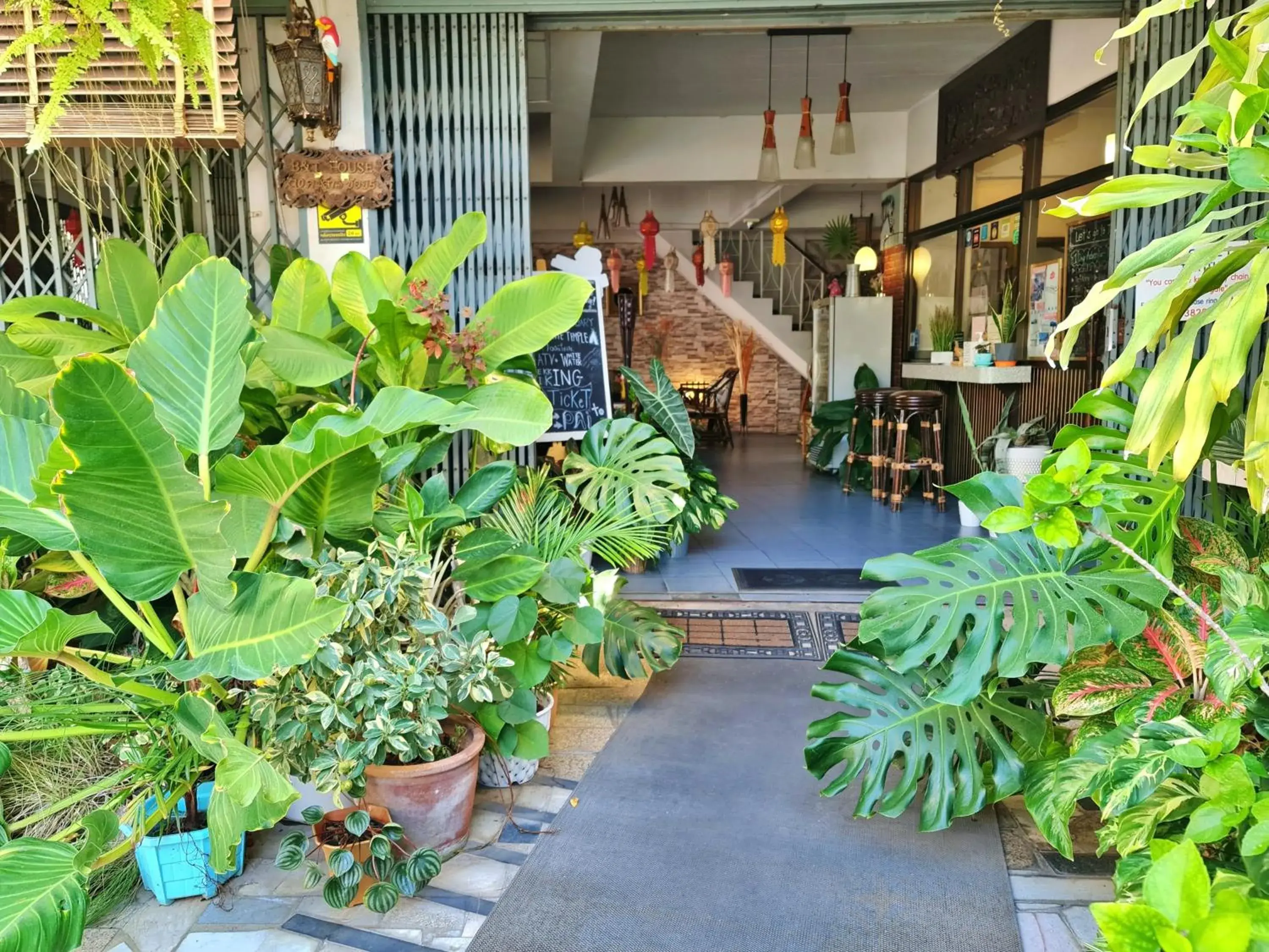 Facade/entrance in Bed and Terrace Guesthouse Chiang Mai Facade/entrance in Bed and Terrace Guesthouse Chiang Mai