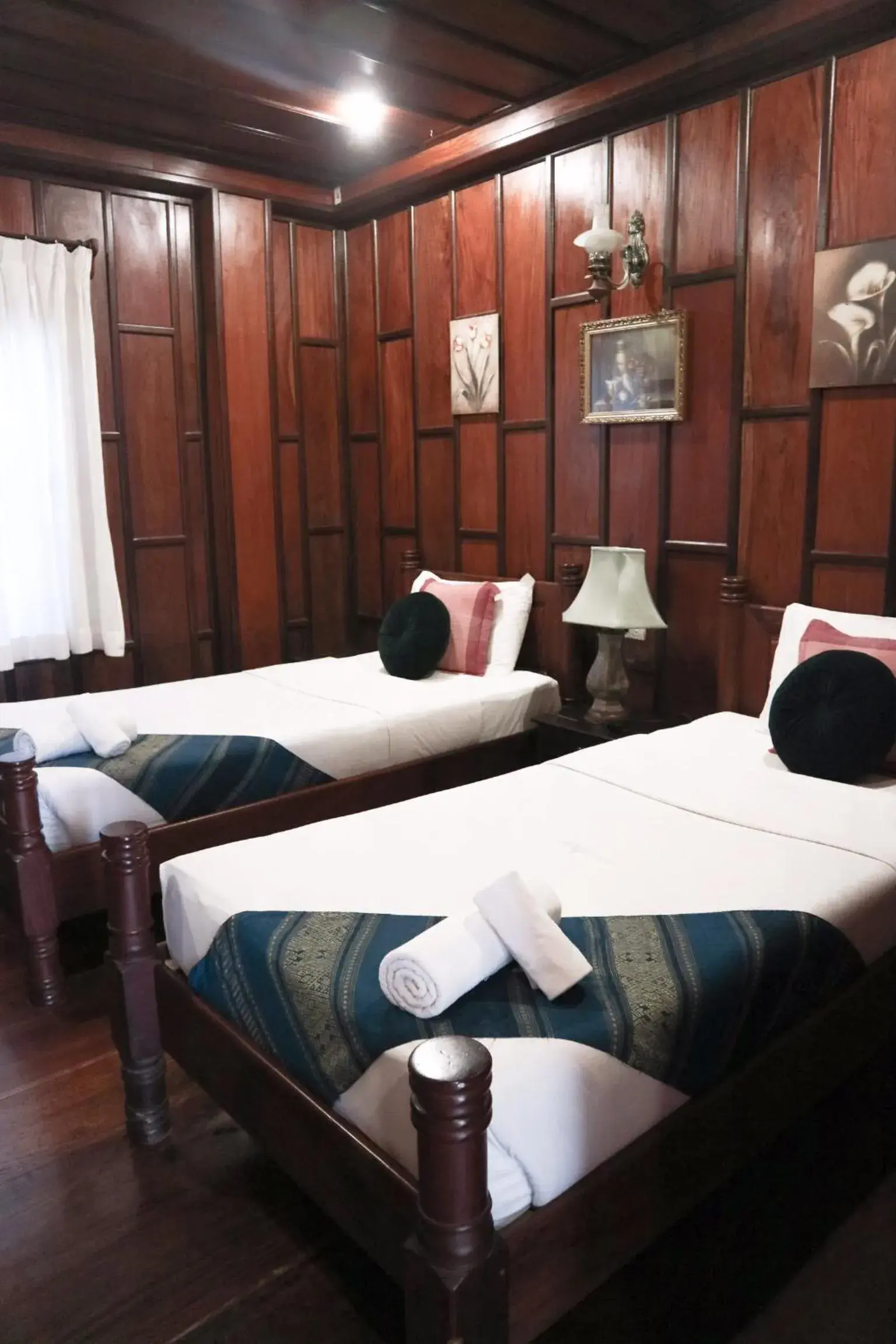 Deluxe Twin Room in Villa Senesouk Luang Prabang Deluxe Twin Room in Villa Senesouk Luang Prabang