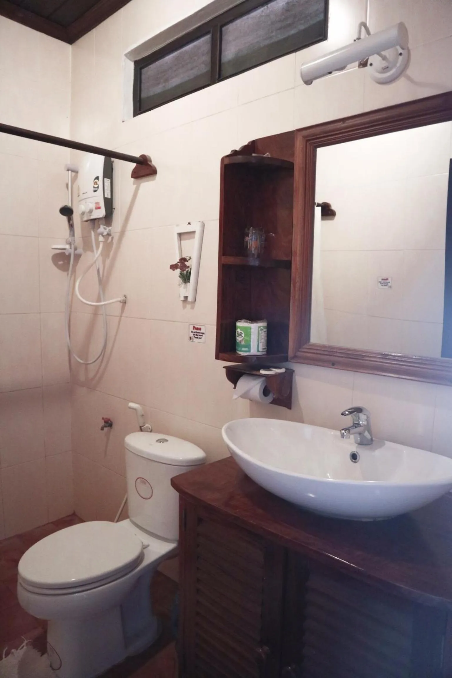 Bathroom in Villa Senesouk Luang Prabang