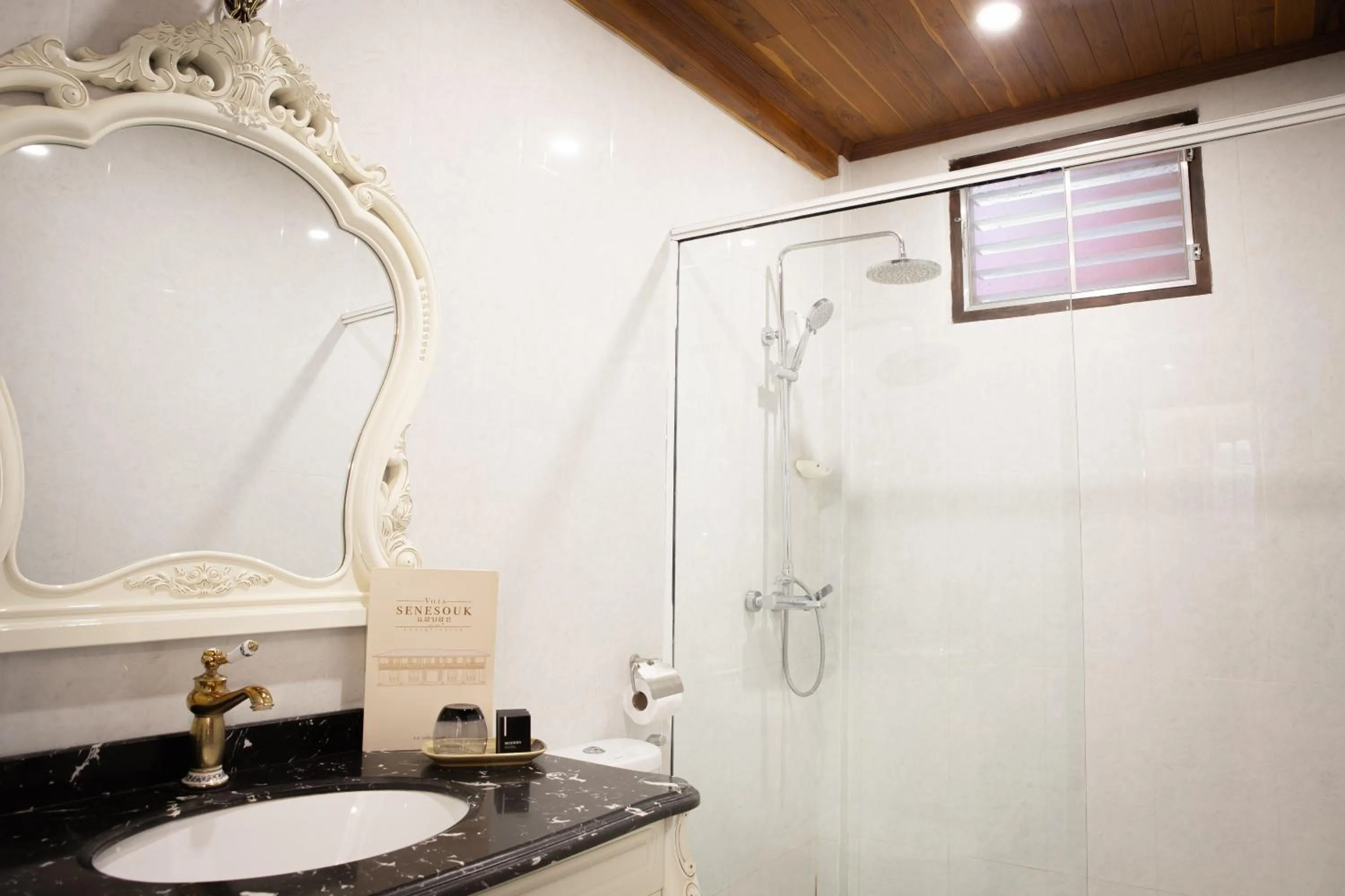 Villa Senesouk Luang Prabang