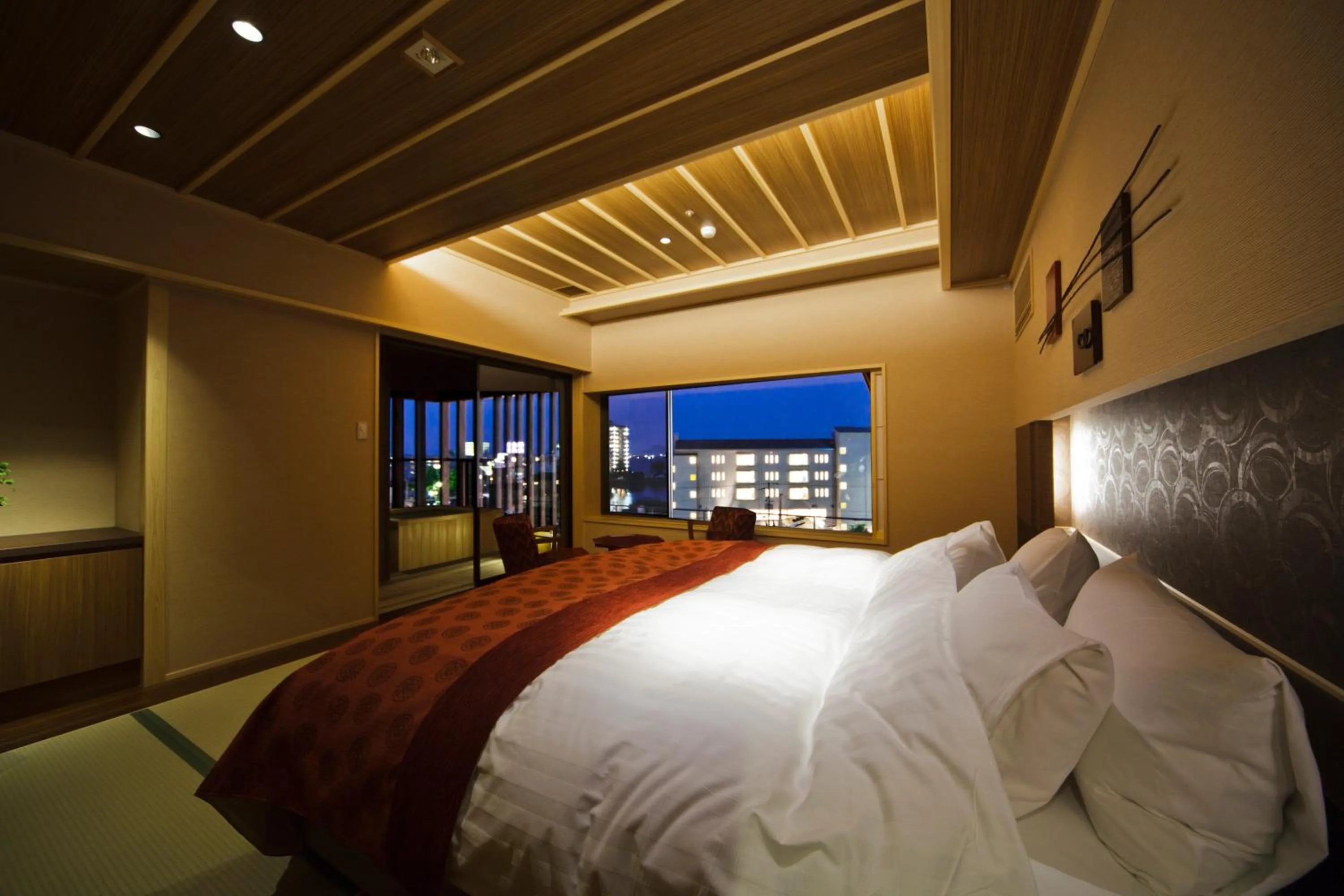 Photo of the whole room, Bed in Yumotokan