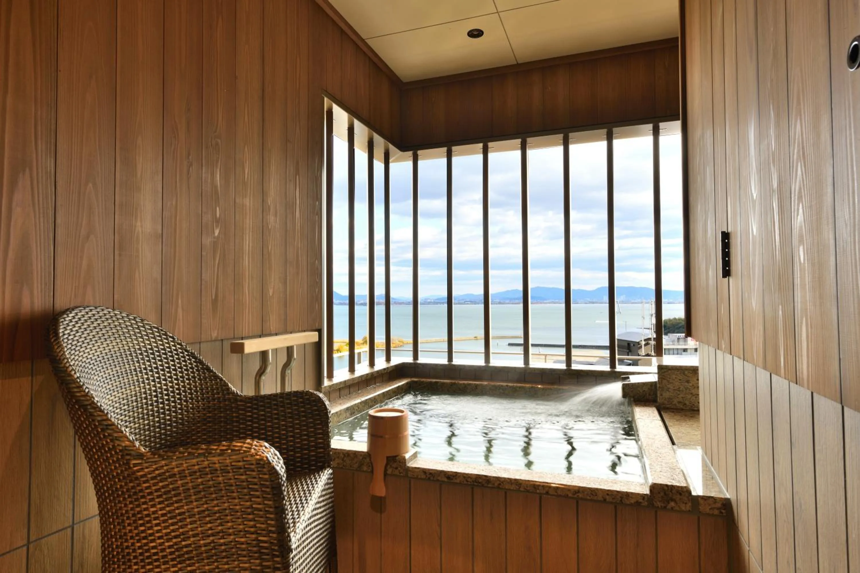 Hot Spring Bath in Yumotokan