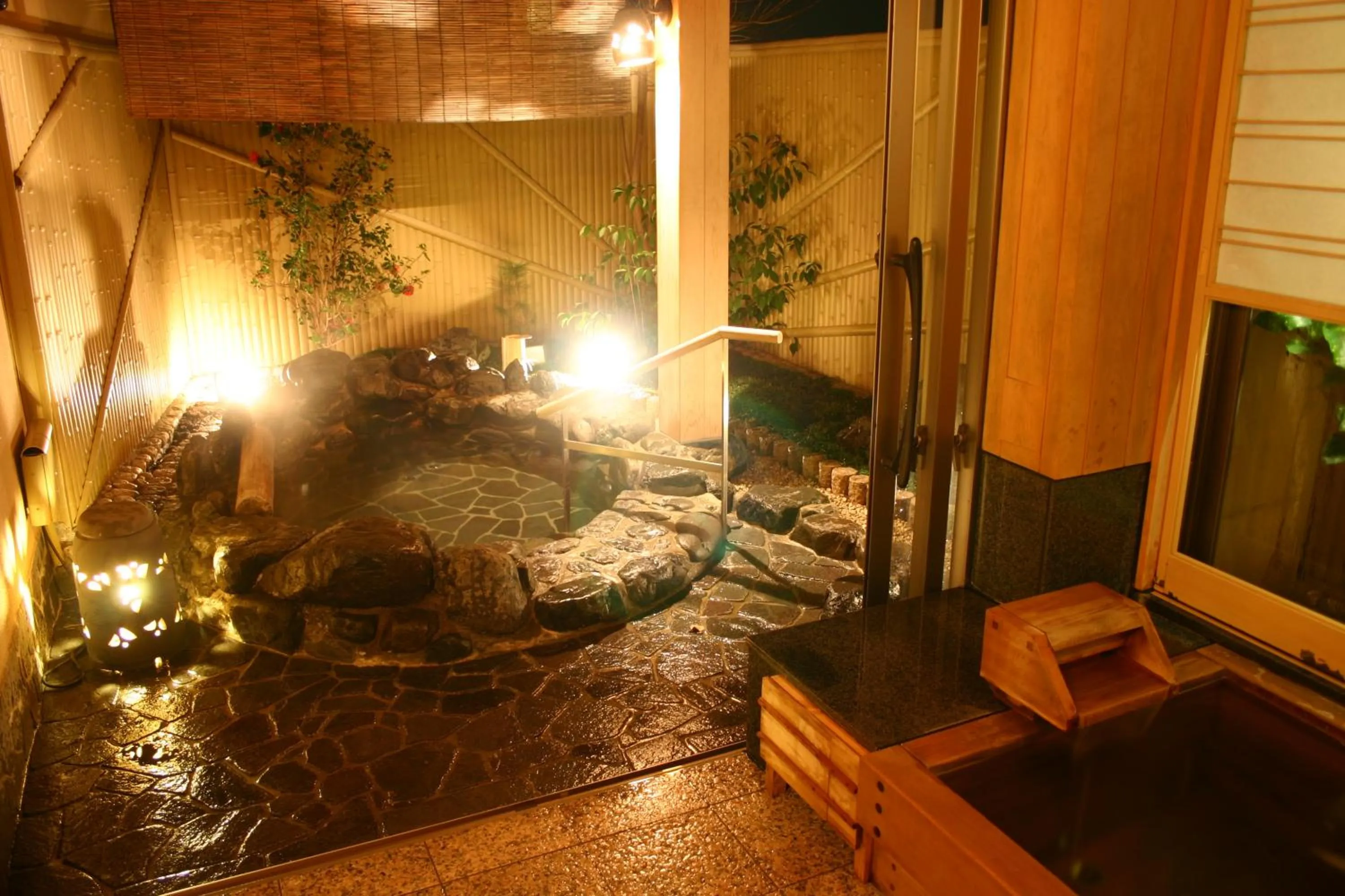 Hot Tub in Yumotokan