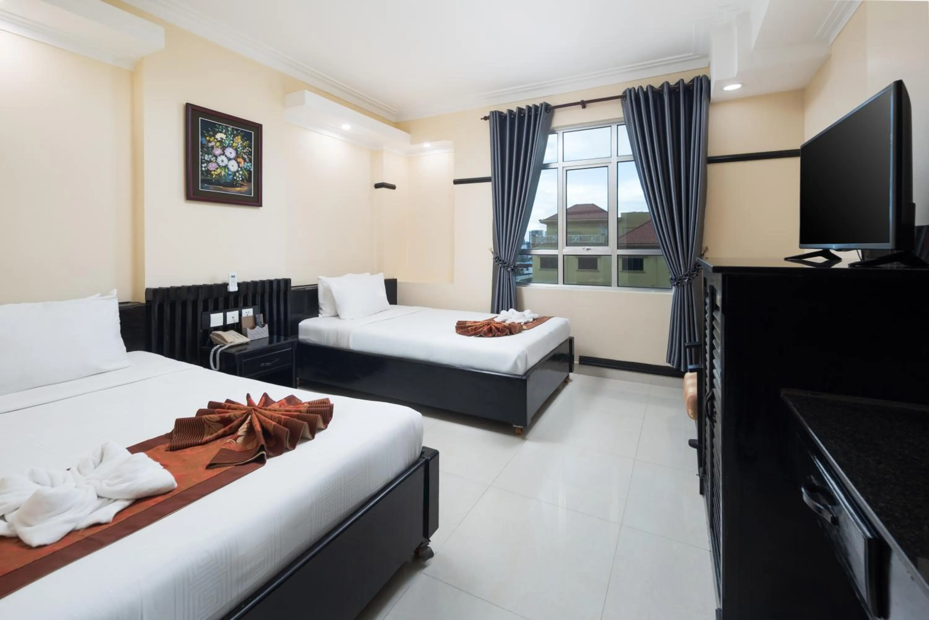 View (from property/room), Bed in Salita Hotel Phnom Penh