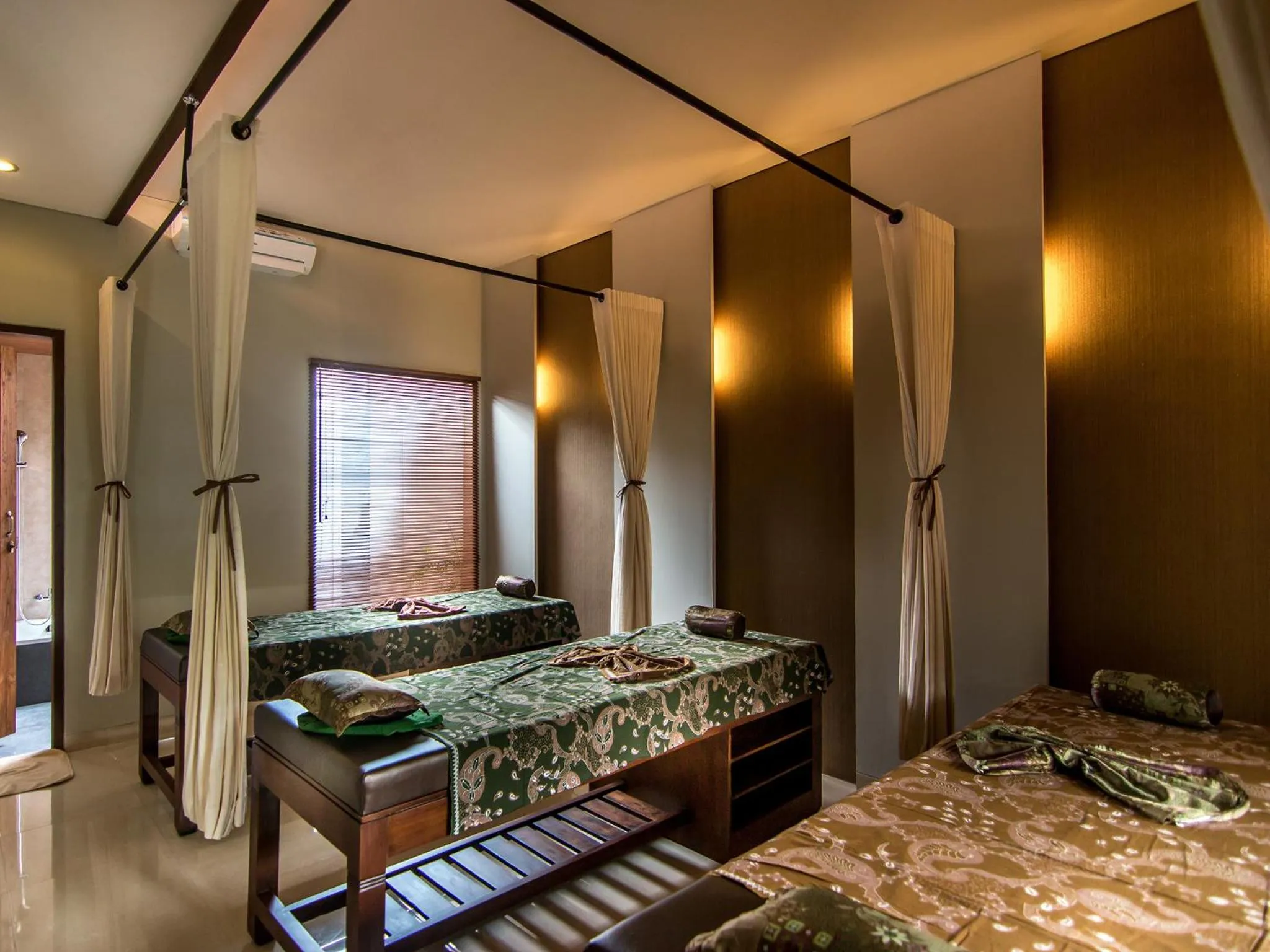 Massage, Bed in De Munut Balinese Resort