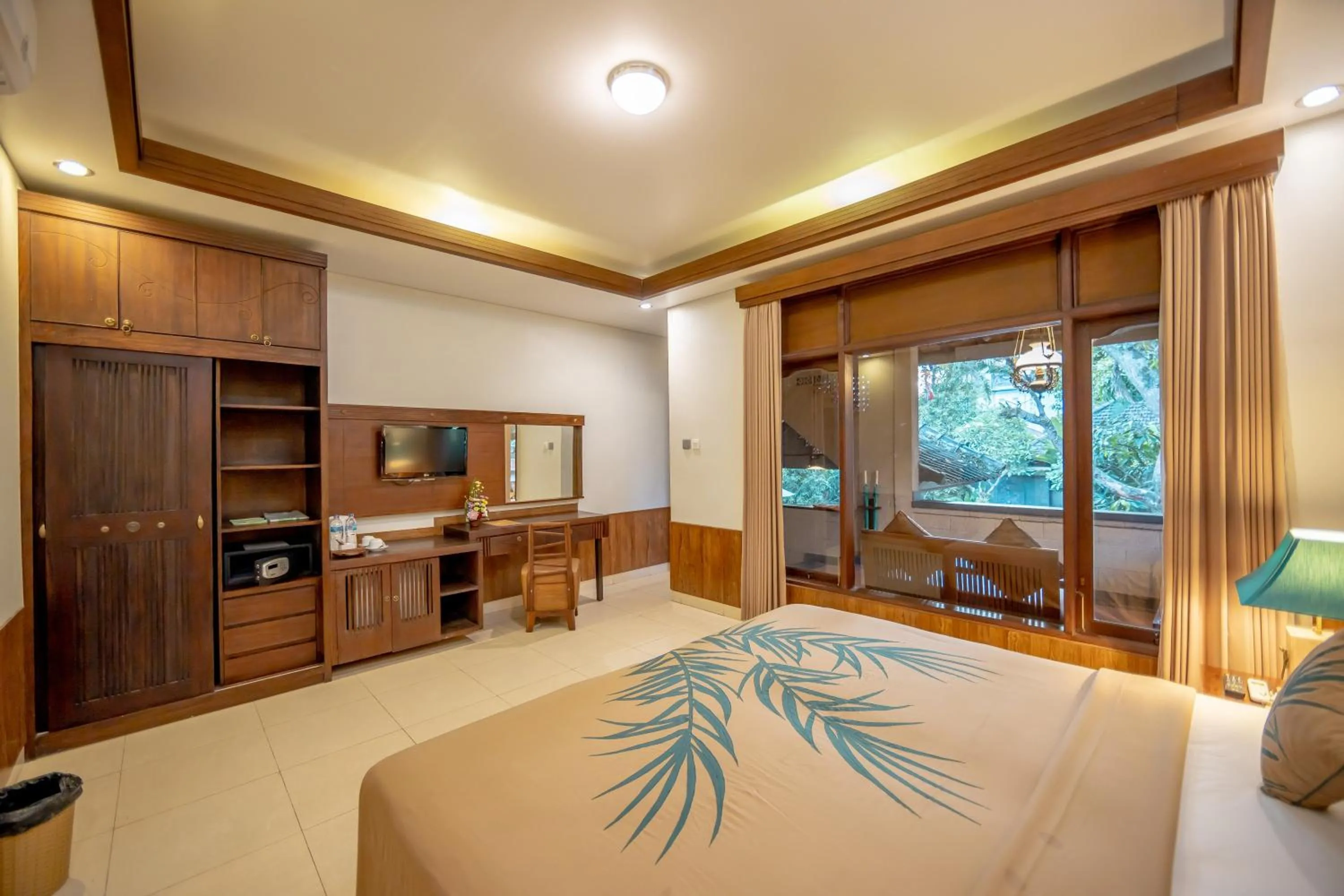 Photo of the whole room, Bed in De Munut Balinese Resort