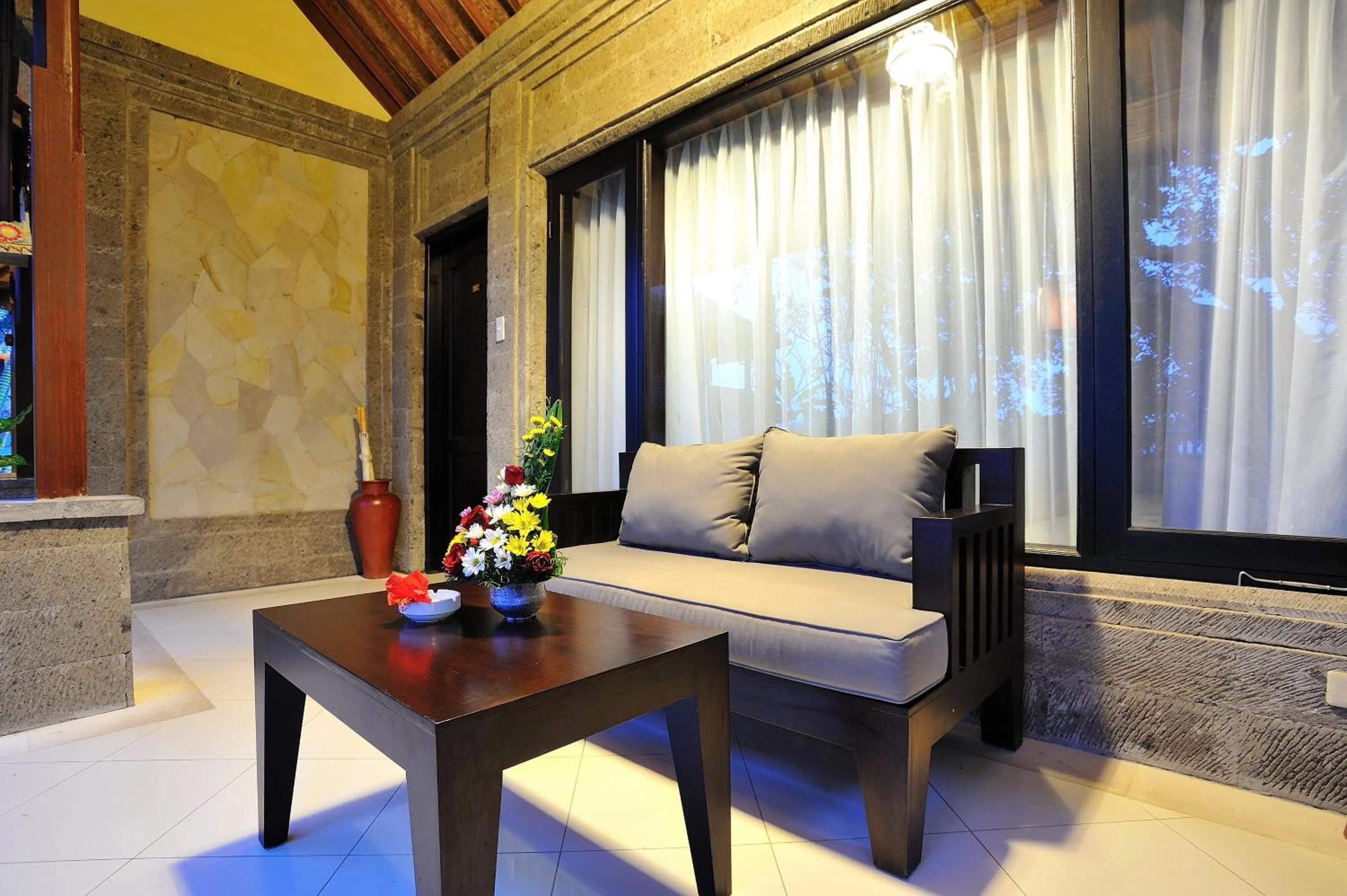 Balcony/Terrace in De Munut Balinese Resort