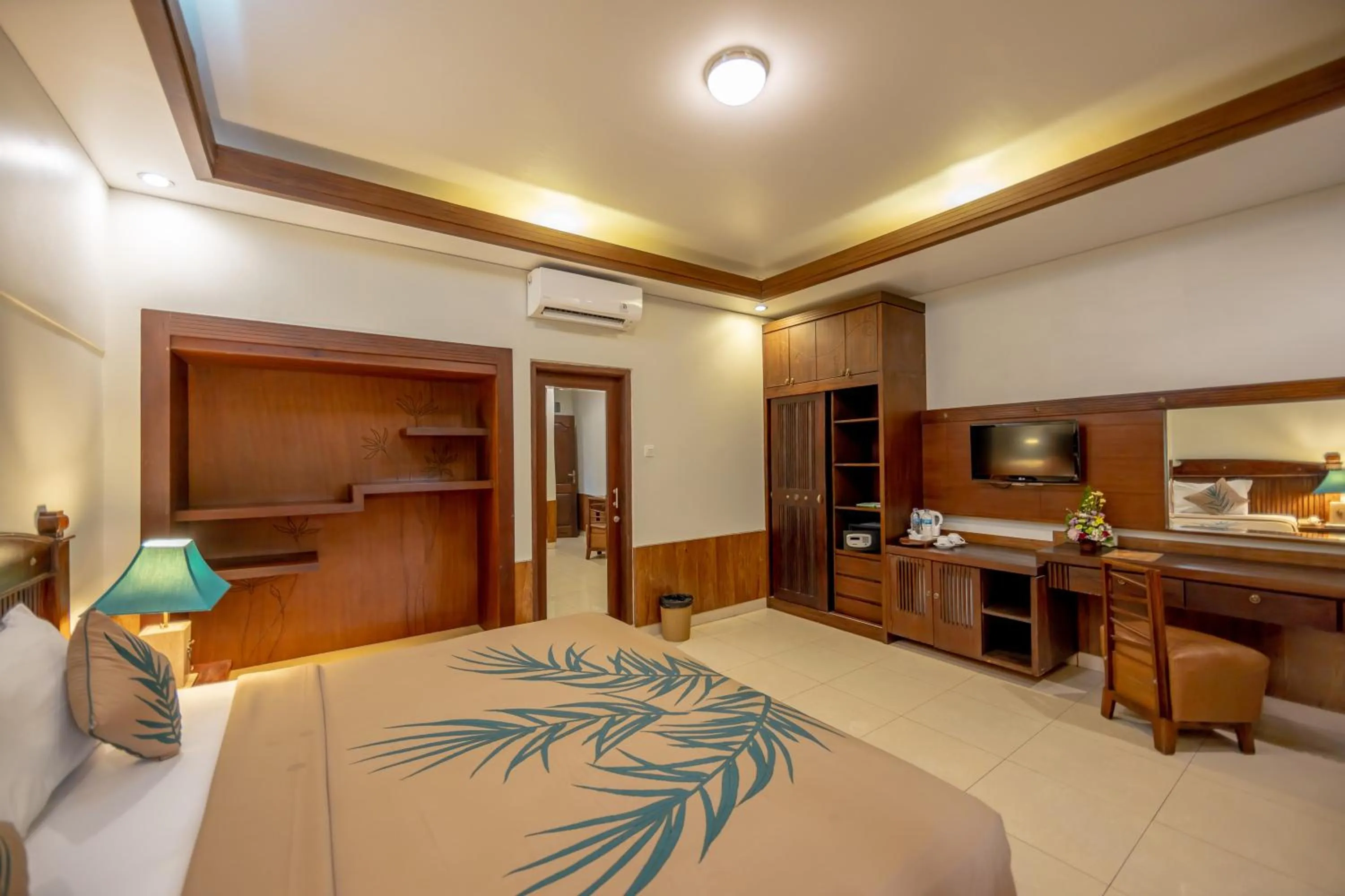 Photo of the whole room, Bed in De Munut Balinese Resort