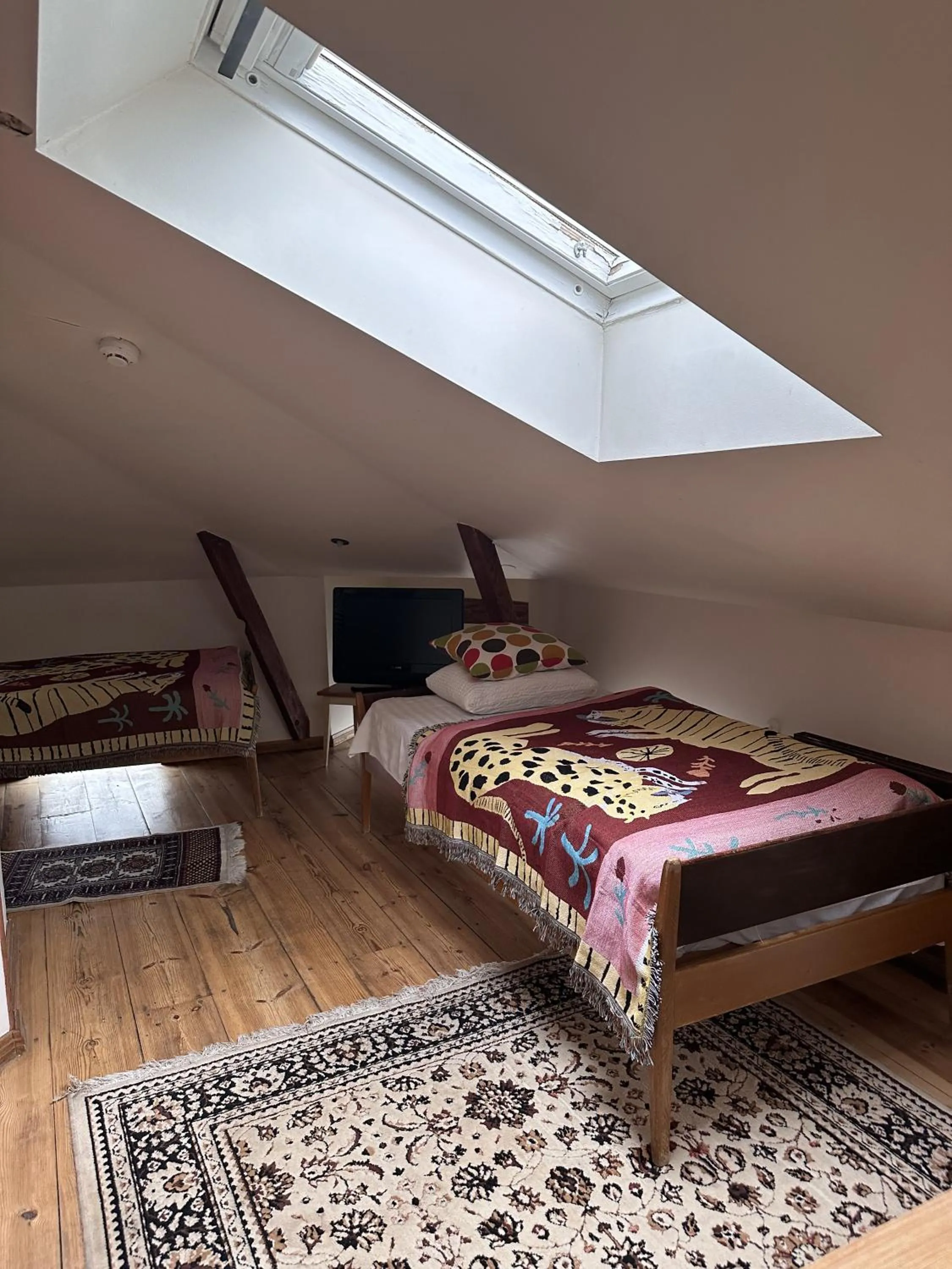 Bed in Fontaine Valhalla Hotel