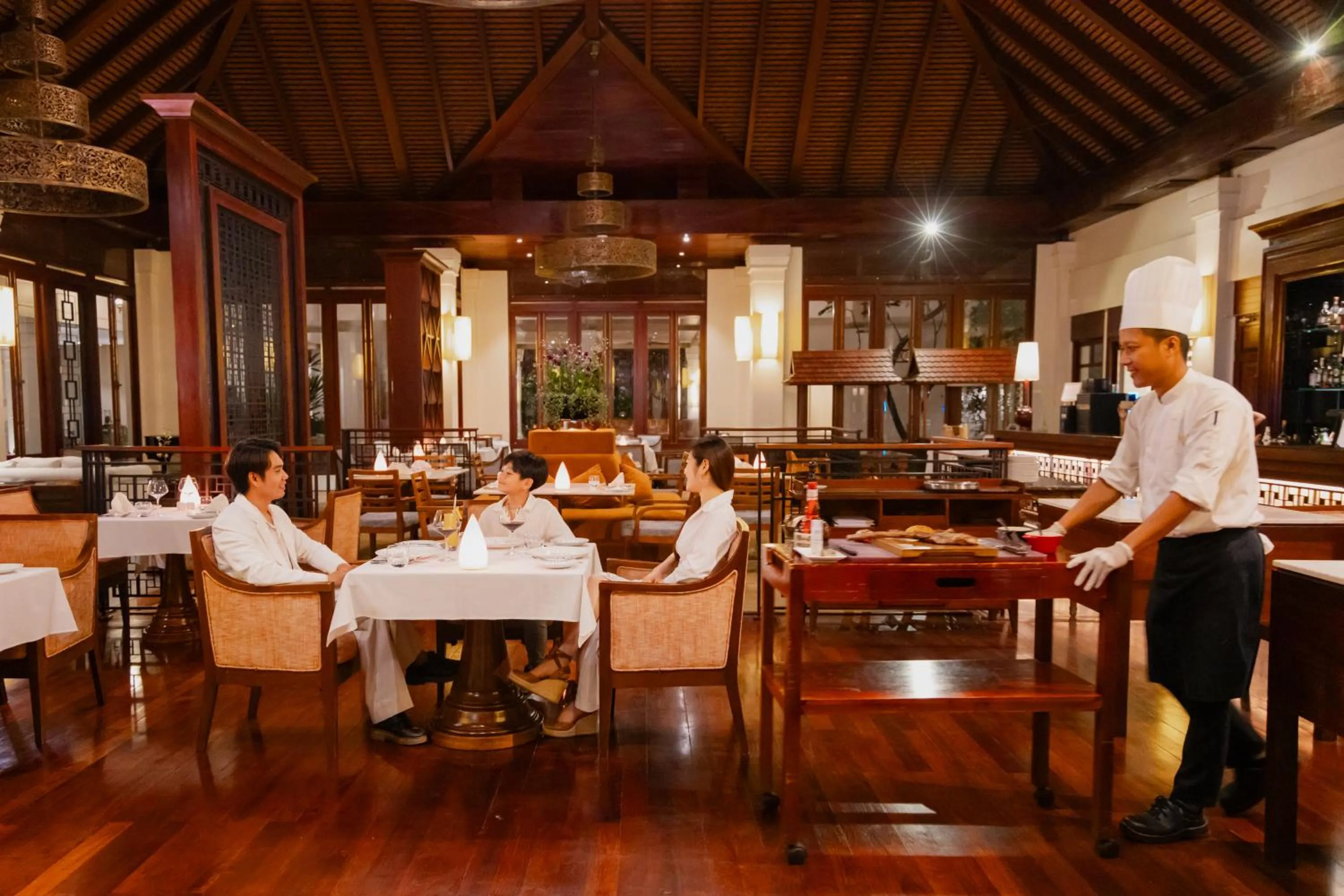 Restaurant/places to eat in Anantara Angkor Resort