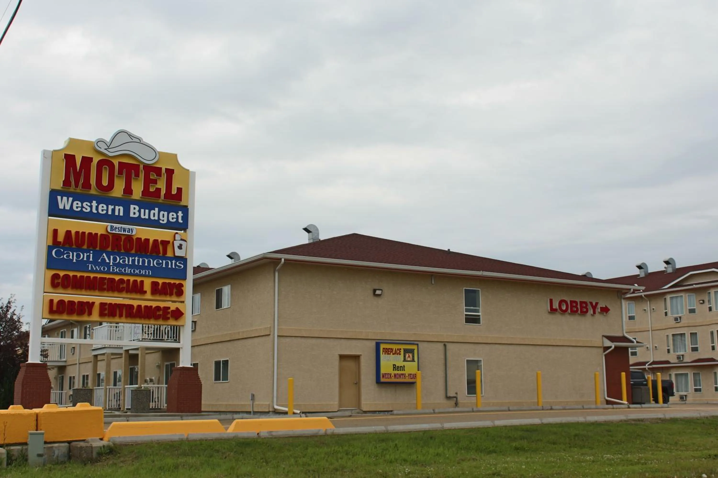 Property building in Western Budget Motel Ponoka