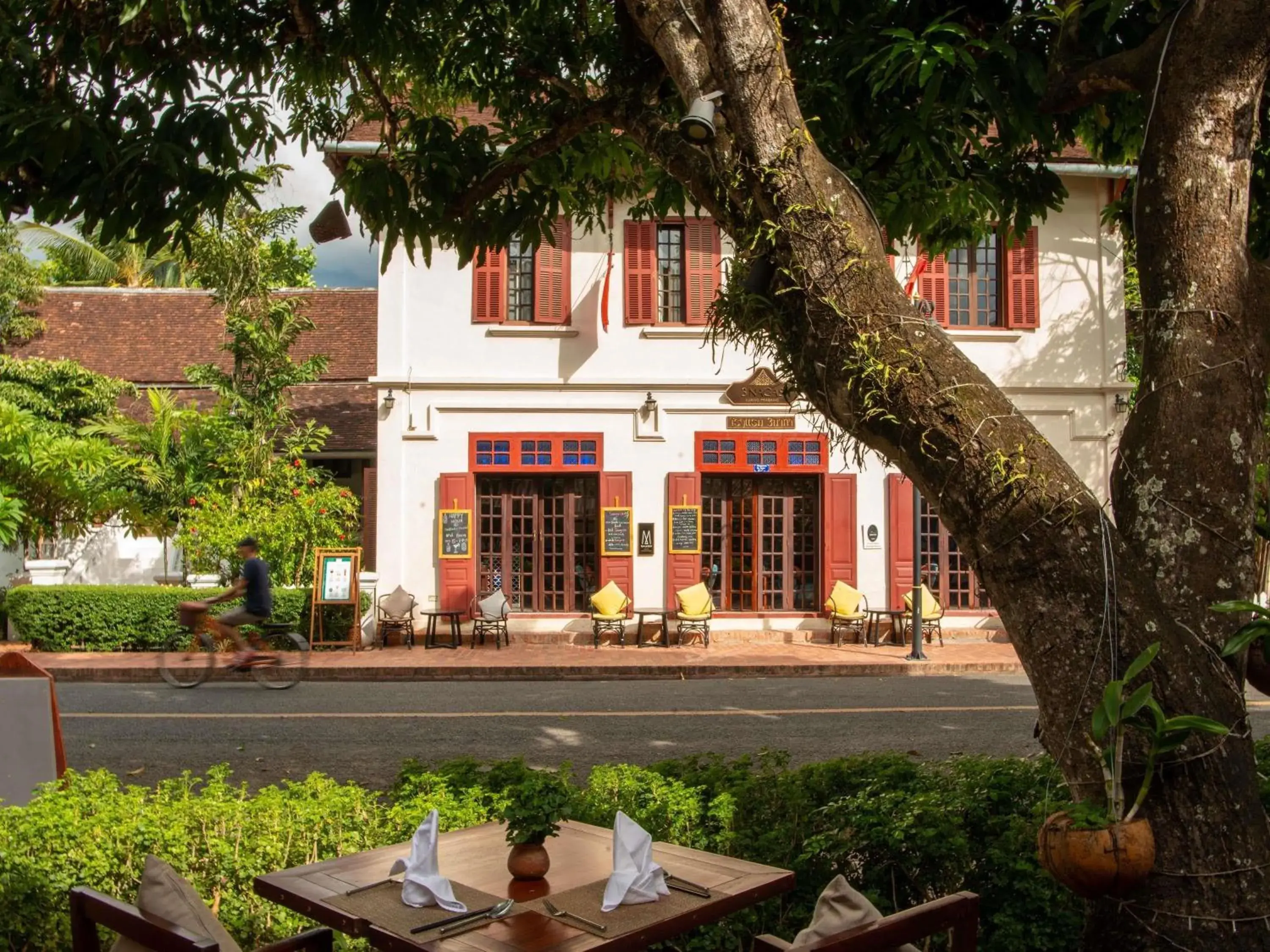 Restaurant/places to eat in 3 Nagas Hotel Luang Prabang - MGallery Collection Restaurant/places to eat in 3 Nagas Hotel Luang Prabang - MGallery Collection