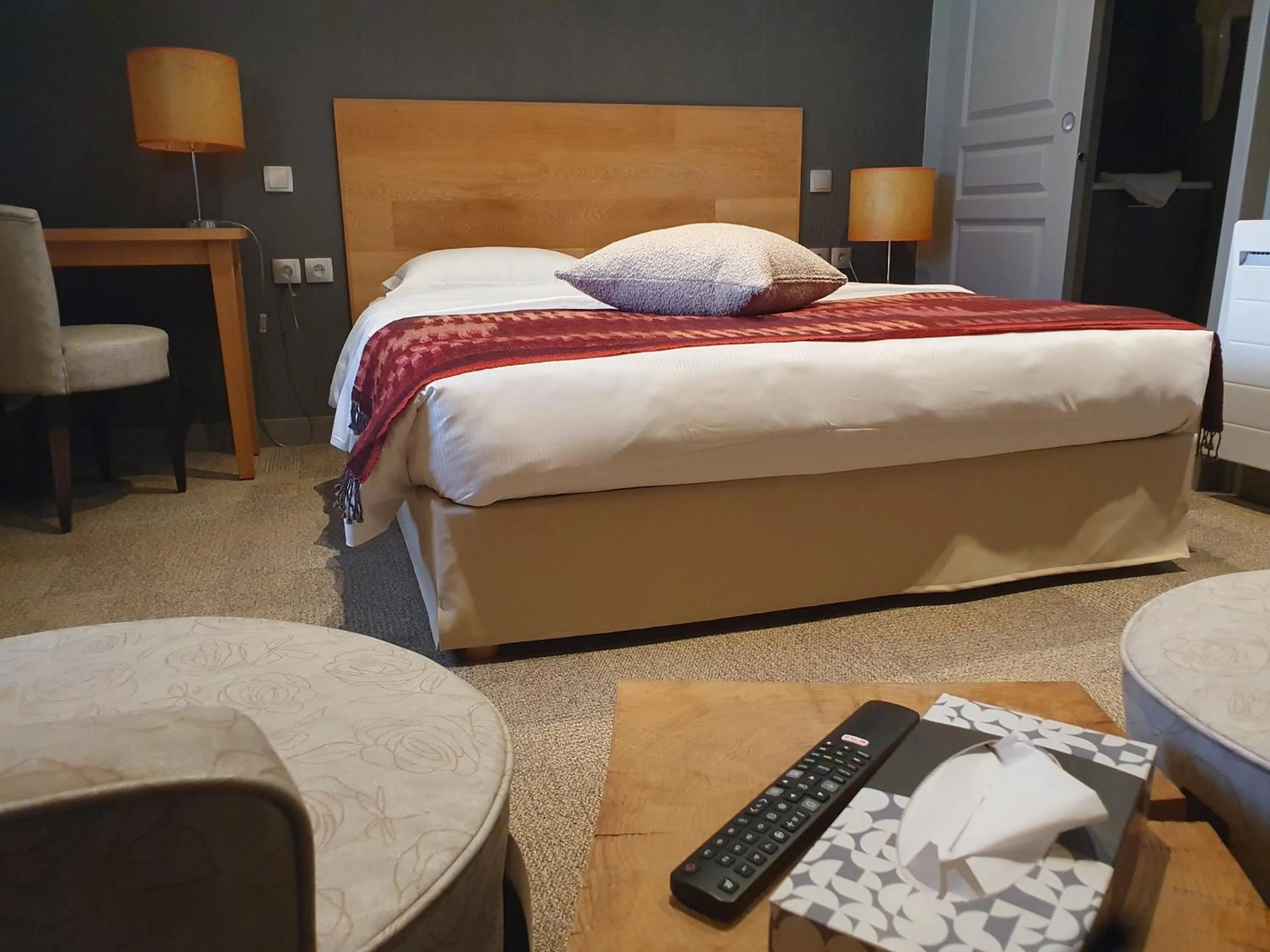 Bed in Villa Les Bains