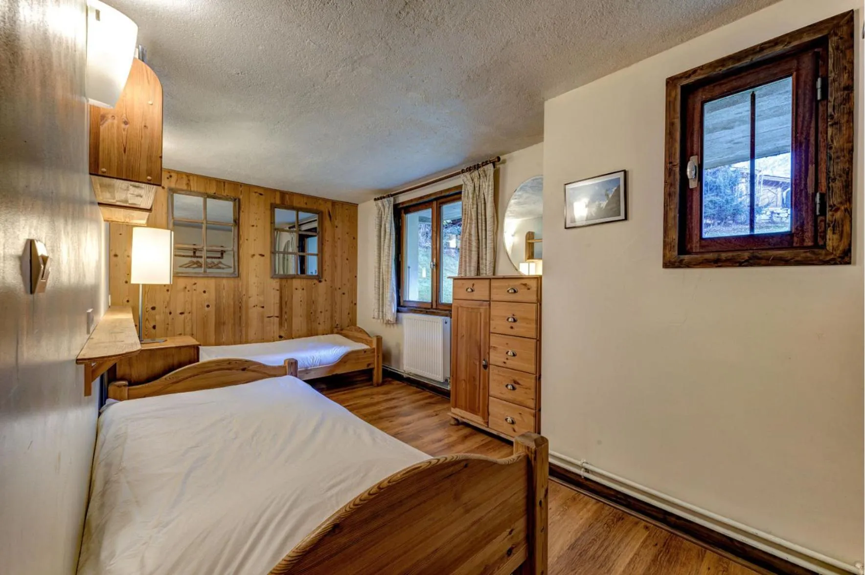 Bedroom, Bed in Chalet Les Frenes