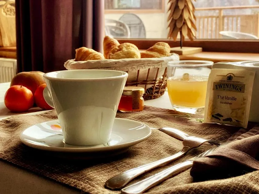 Breakfast in Hotels Les Catrems & Le Montagnou