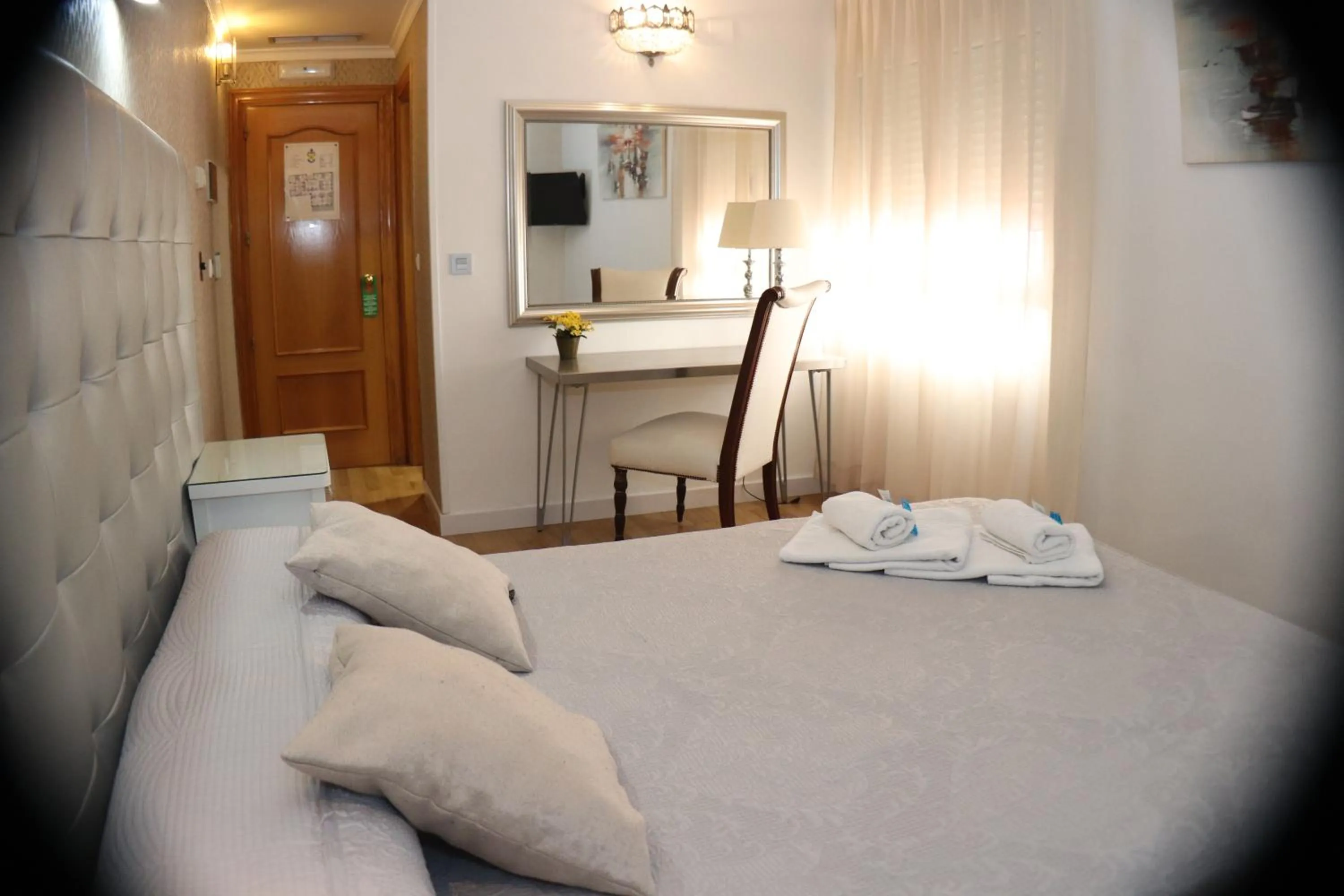 Photo of the whole room, Bed in Hotel Principe